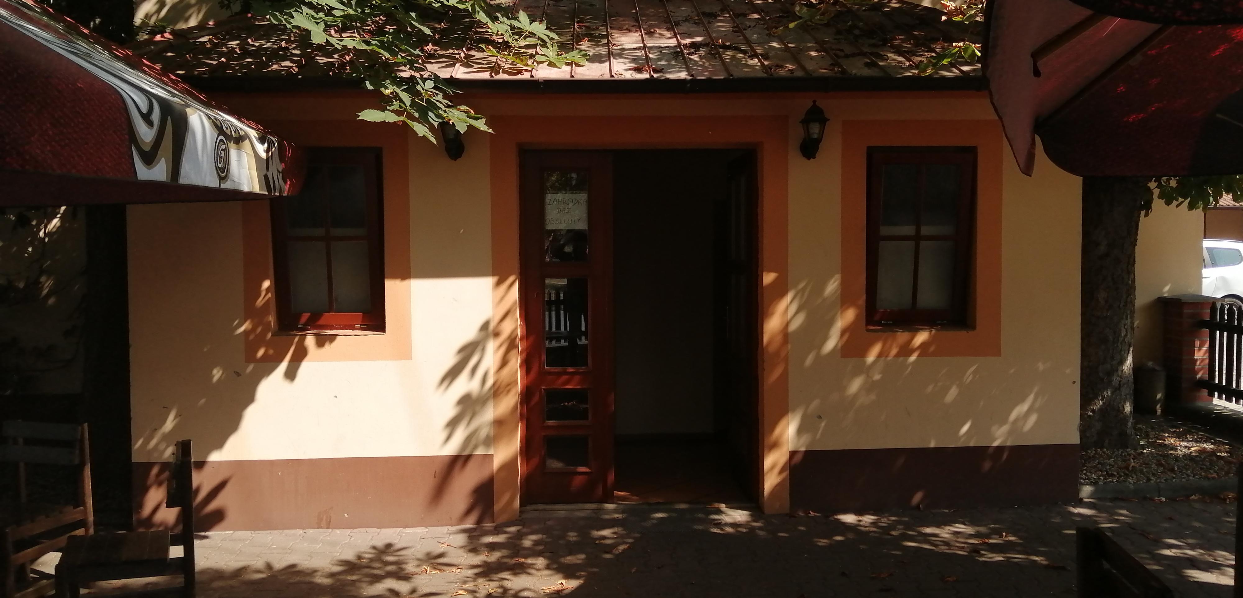 Restaurace Hotel Roztoky foto 4