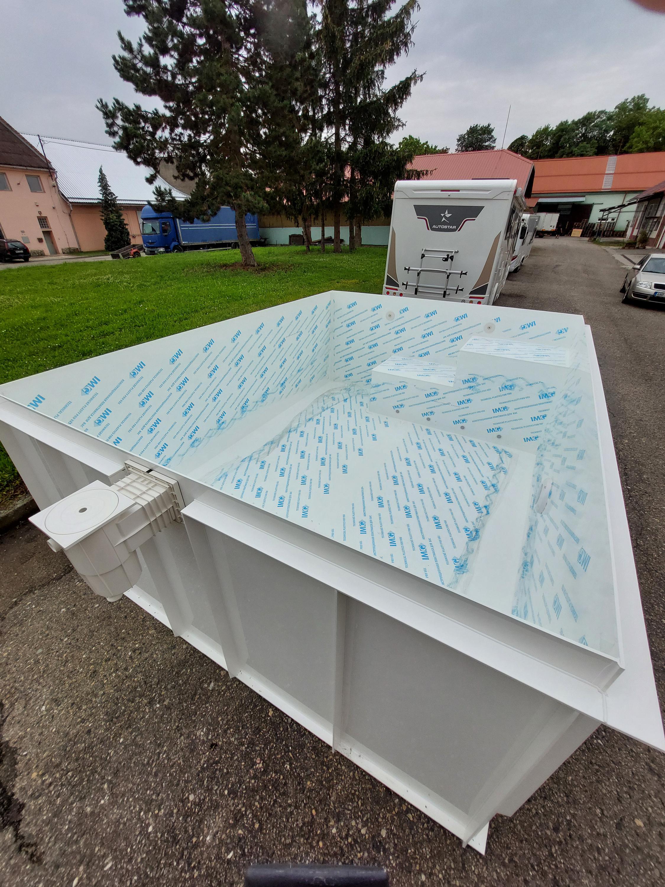 Slouka-plast.cz - jímky, bazény, šachty foto 6