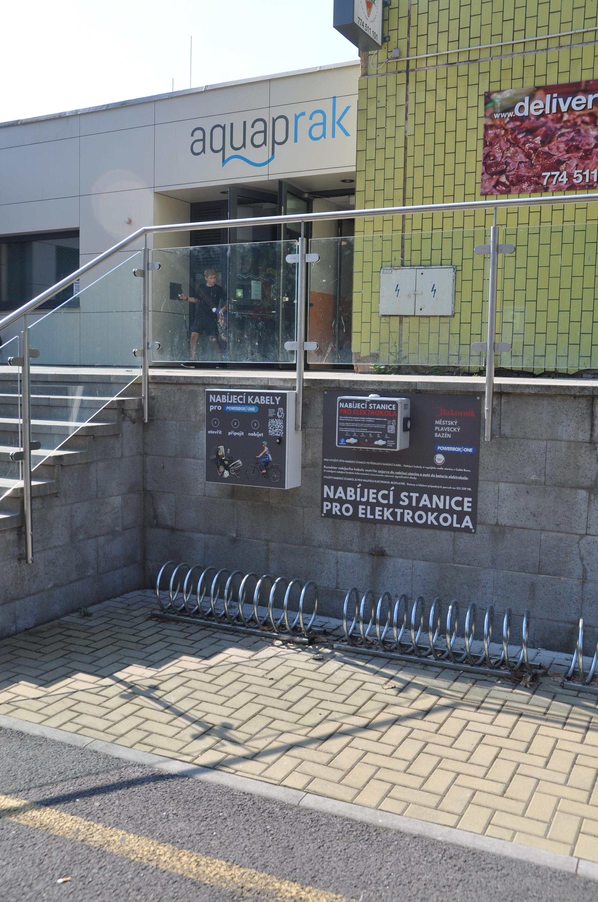Nabíjecí stanice Městský plavecký bazén Rakovník foto 2