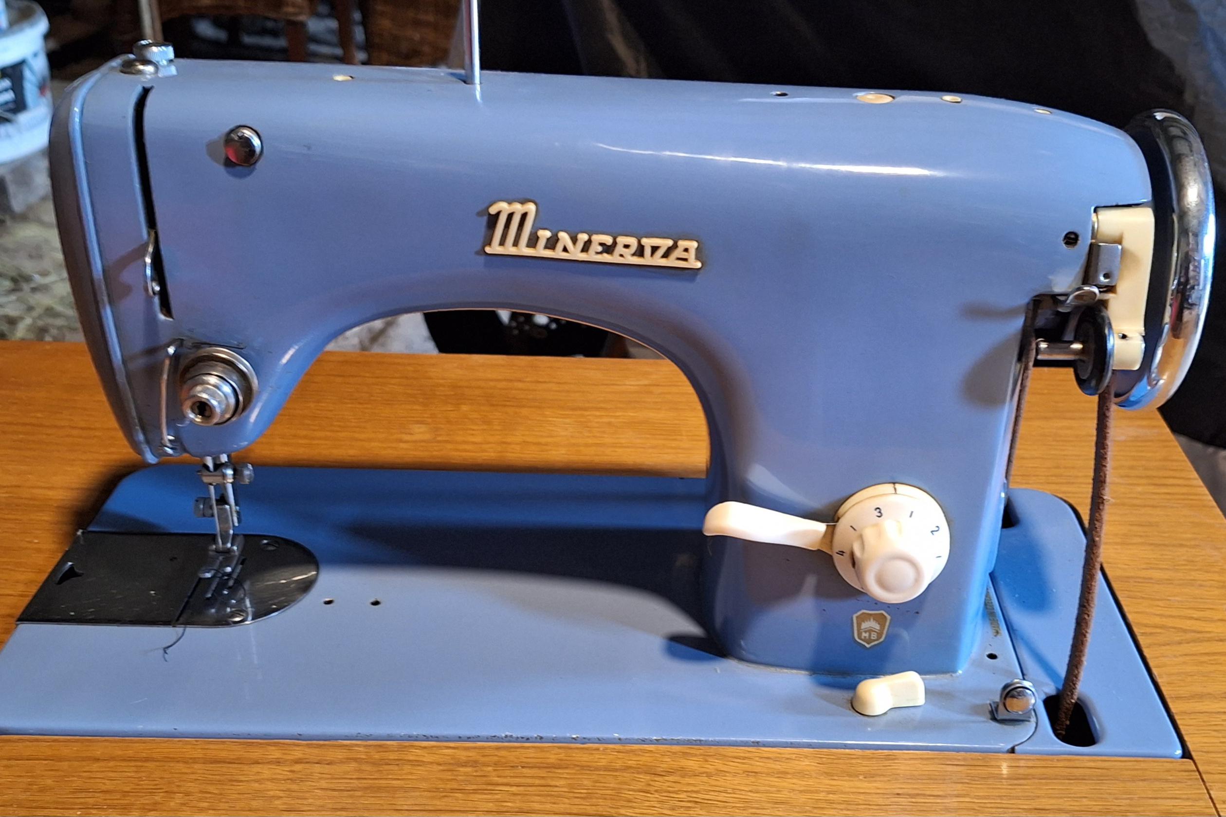 Olšiak Tomáš servis šicích strojů