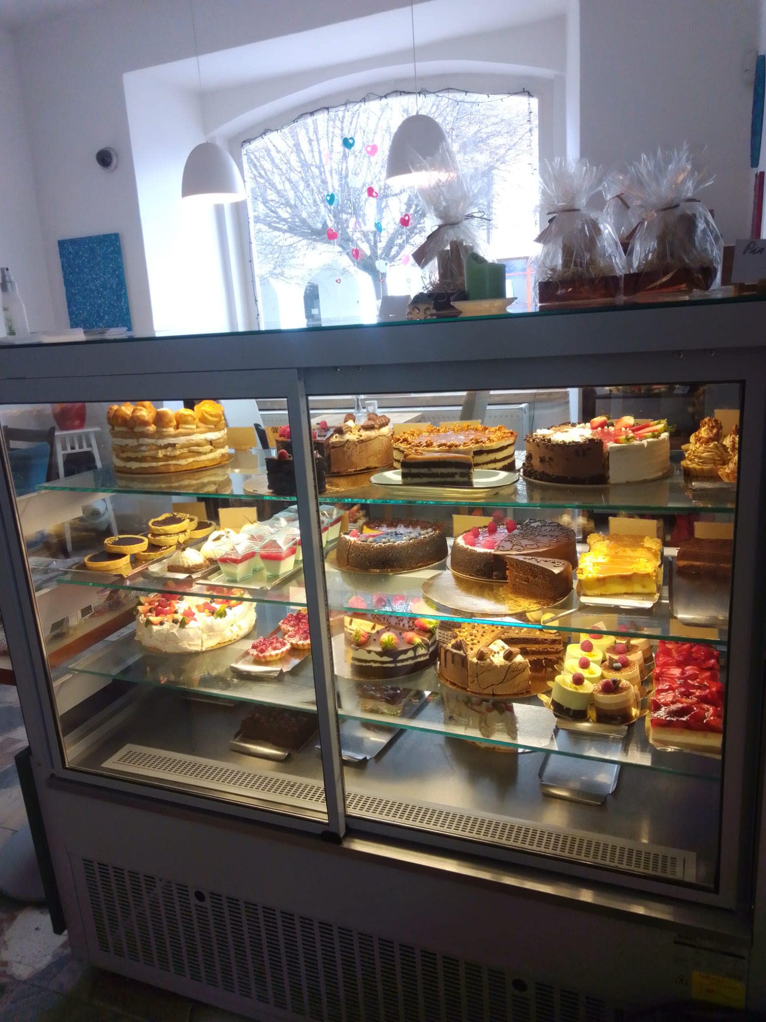 EM kafé foto 3