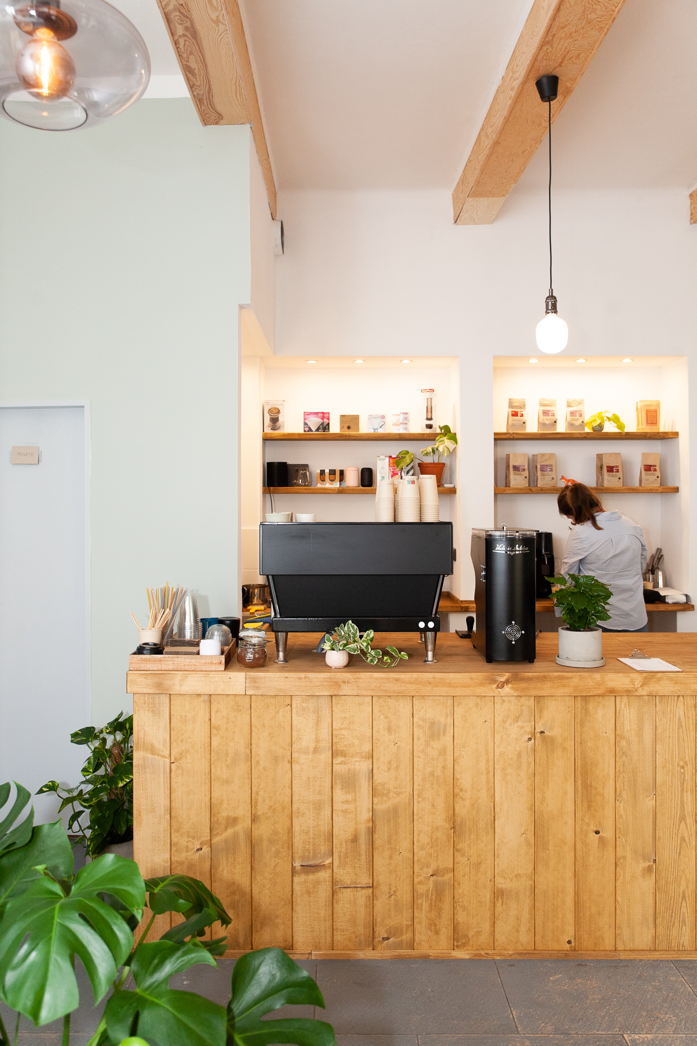two dots coffee & pastries foto 3