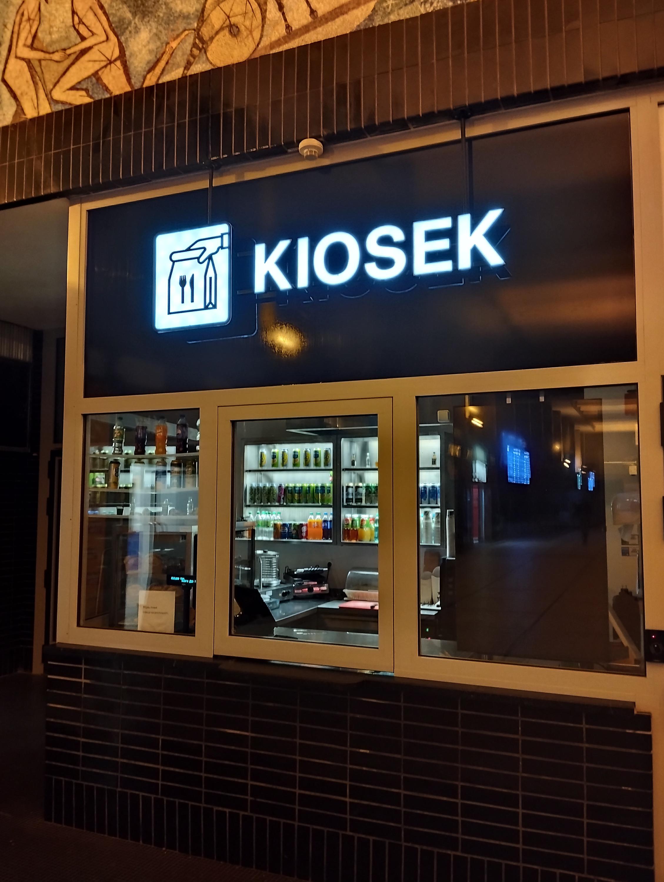 Kiosek Pardubice hlavní nádraží foto 5
