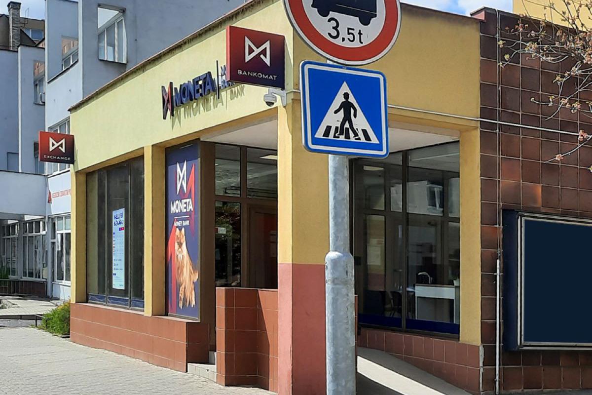 Bankomat MONETA Money Bank vkladový