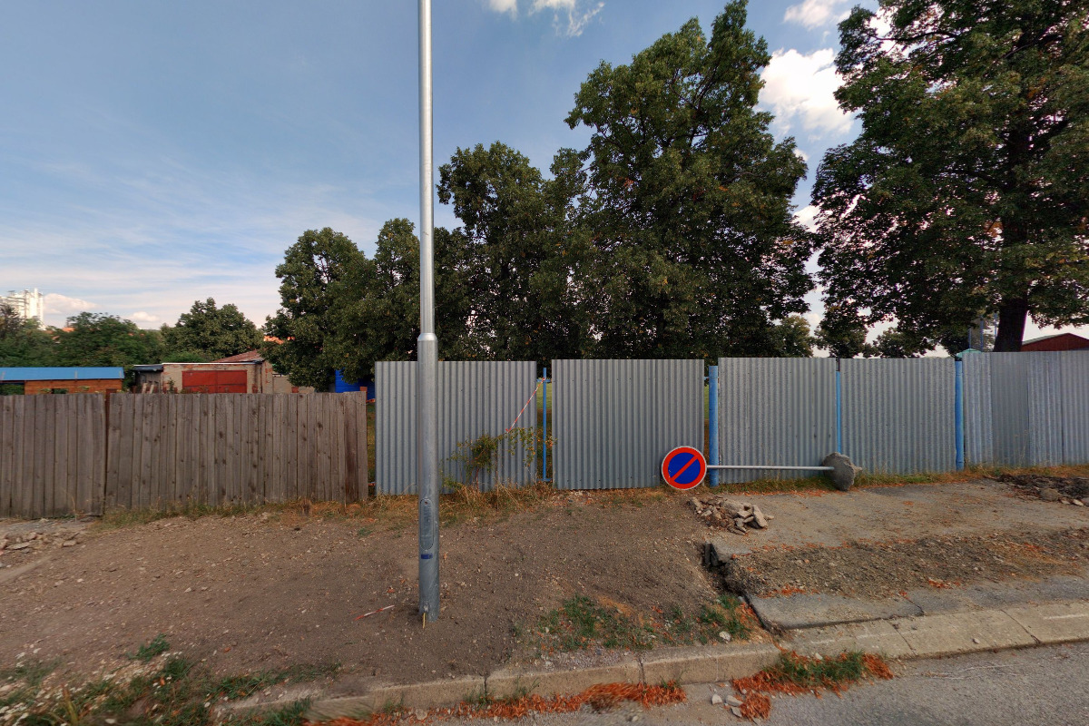 Fotbalové hřiště Vinařice foto 1