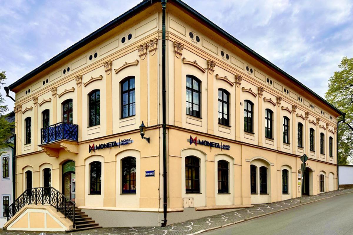 MONETA Money Bank foto 1