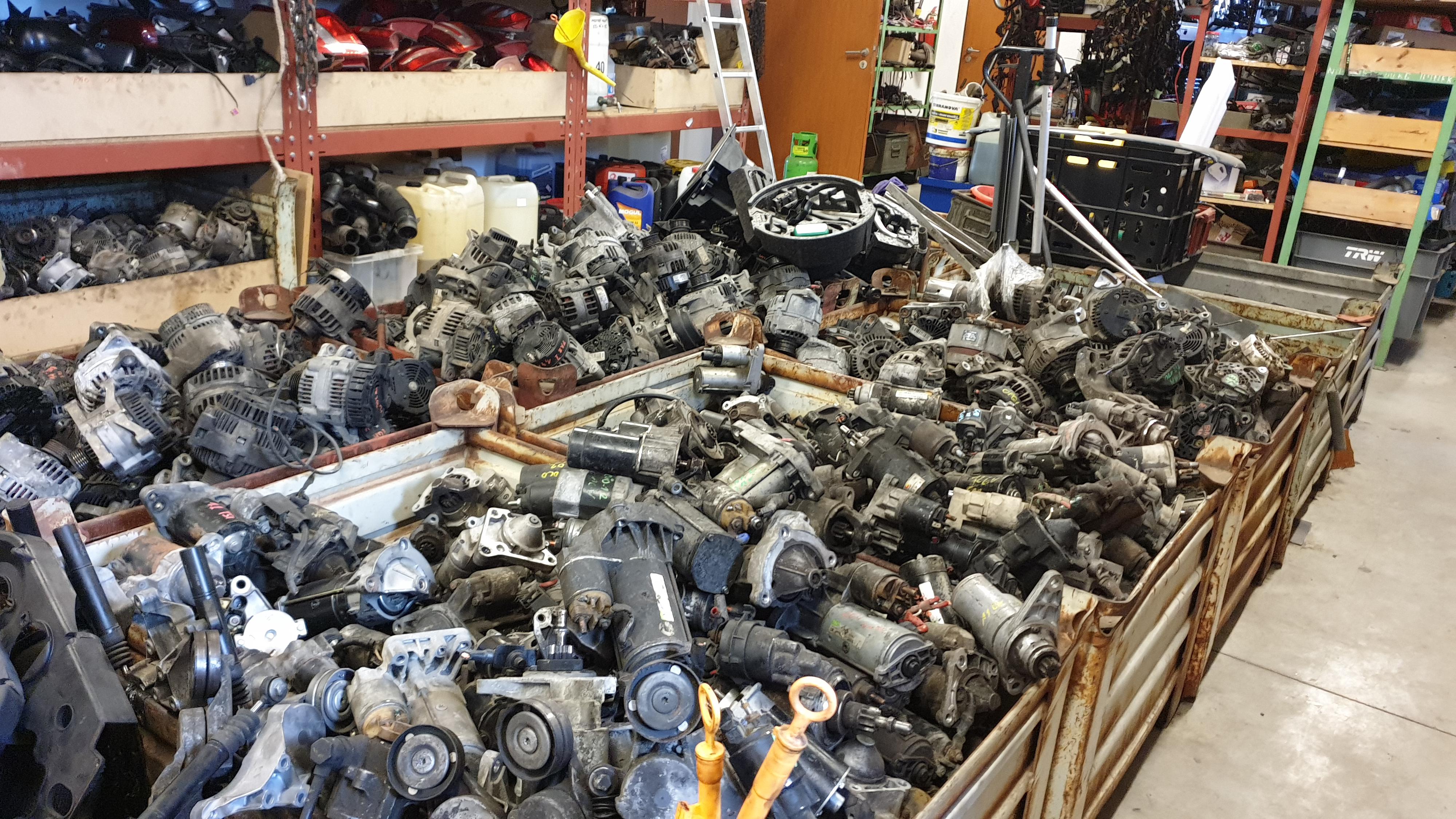Ekologická likvidace automobilů - Václav Fialka foto 5