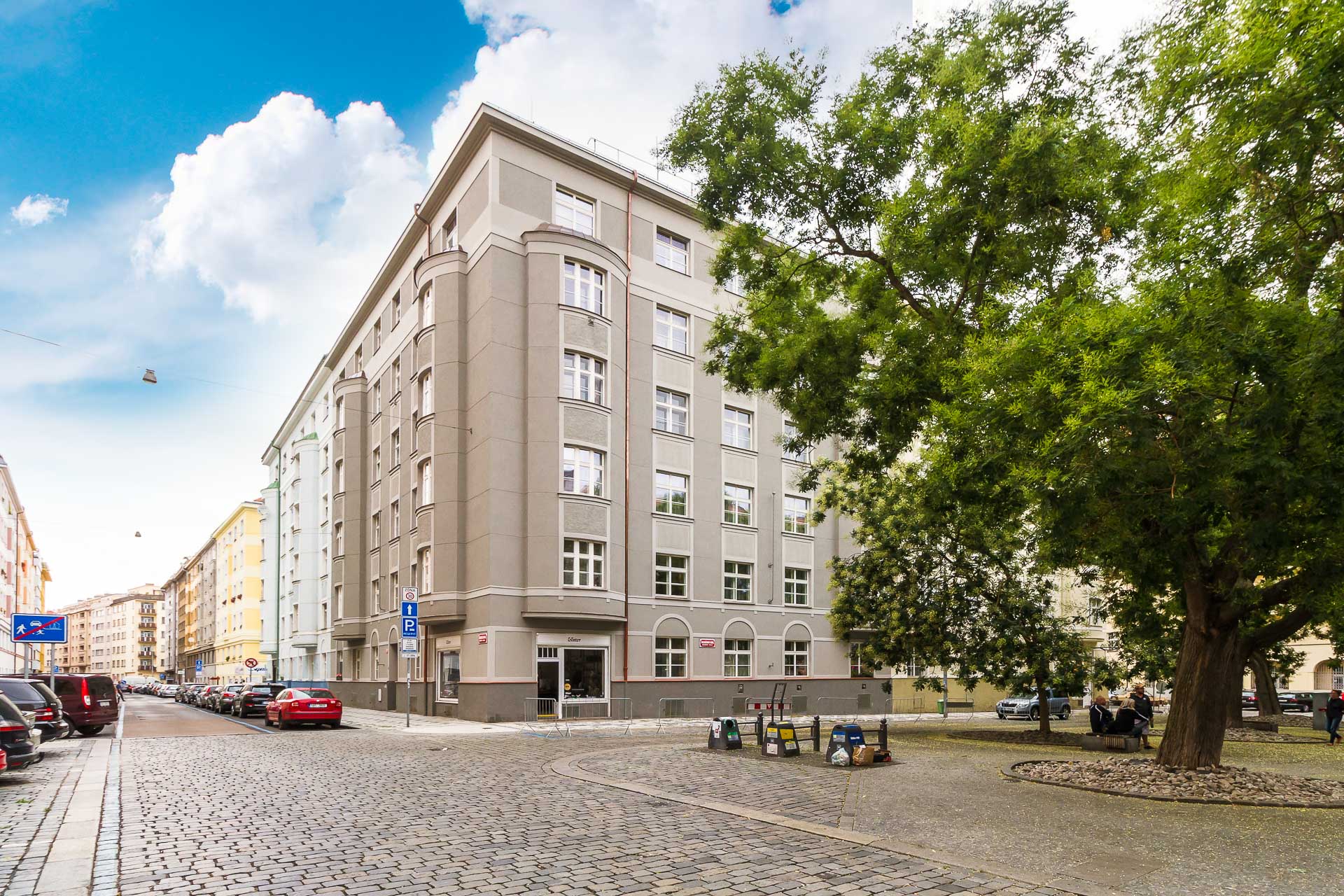 VANĚK & Partners REAL ESTATE foto 2