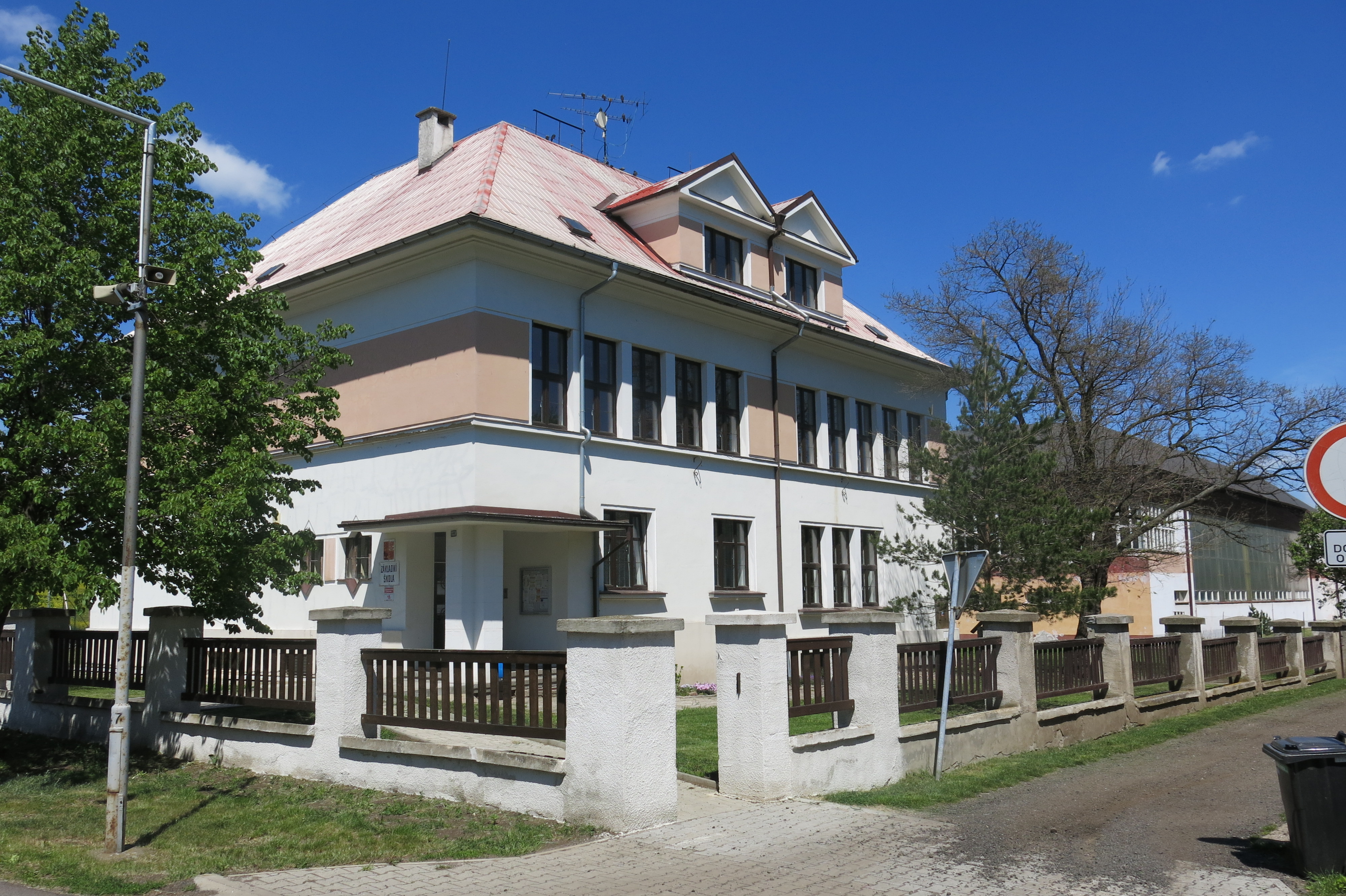 ZŠ a MŠ Vilémov, Kadaňská foto 4