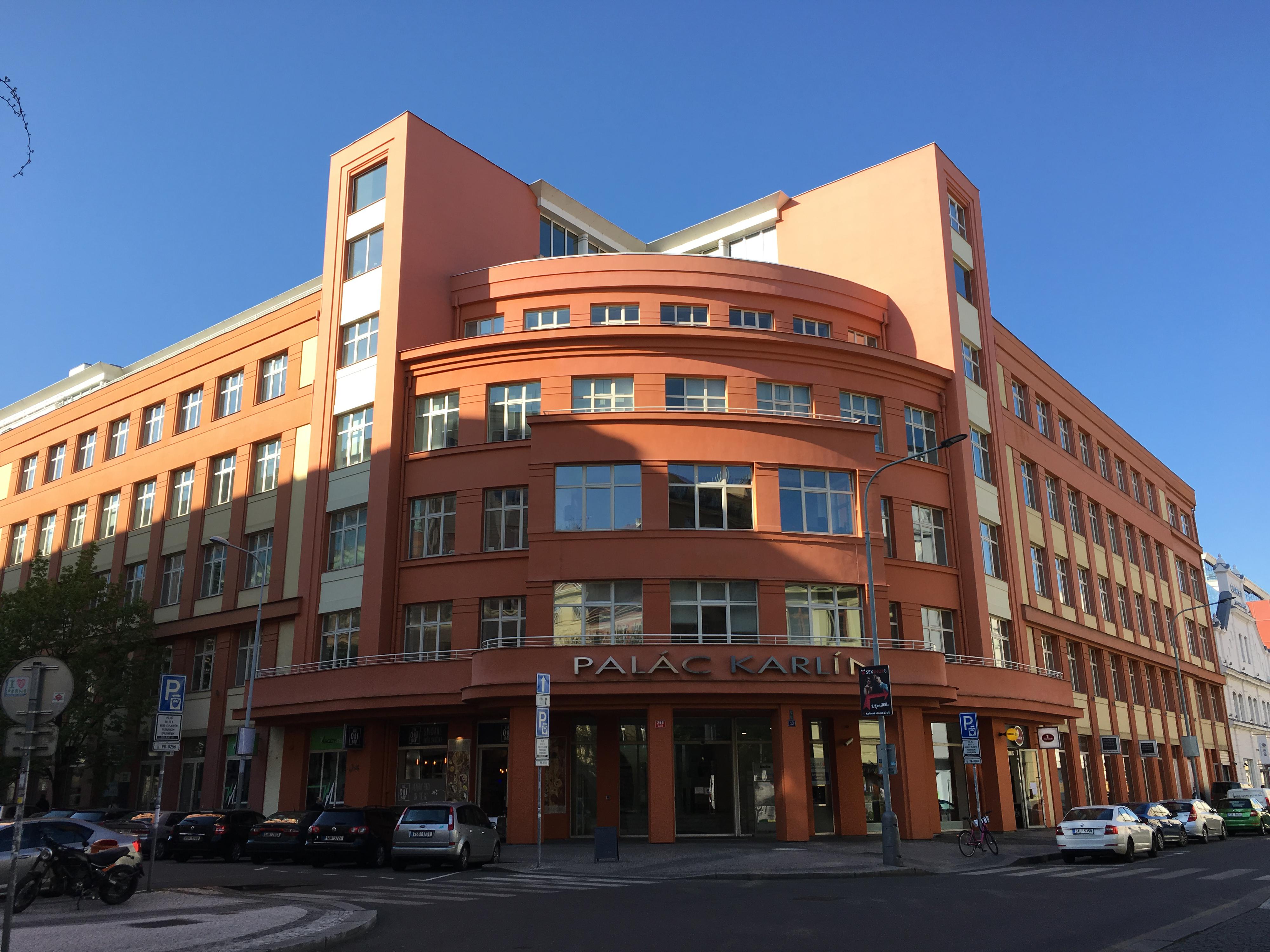 Palác Karlín foto 2