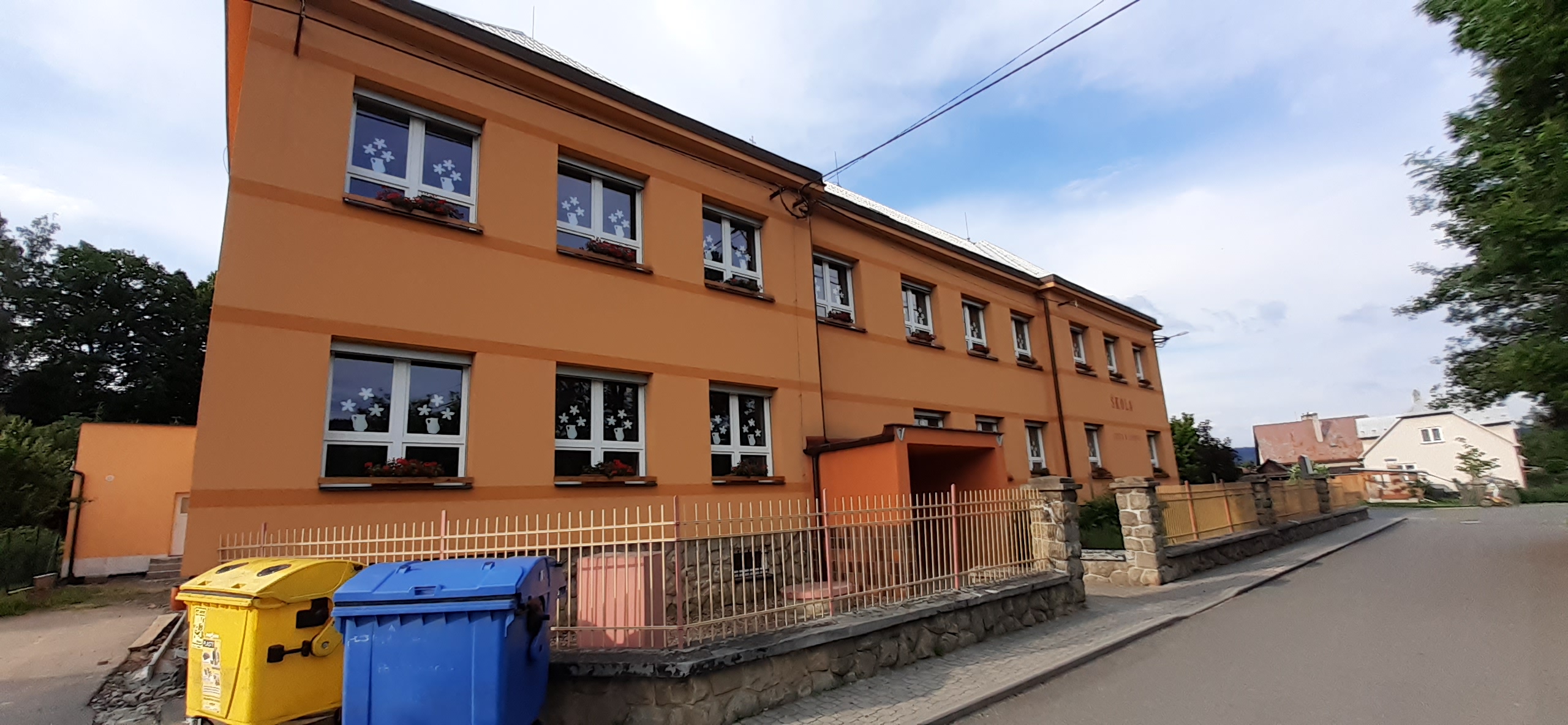 Základní škola Ratiboř foto 6