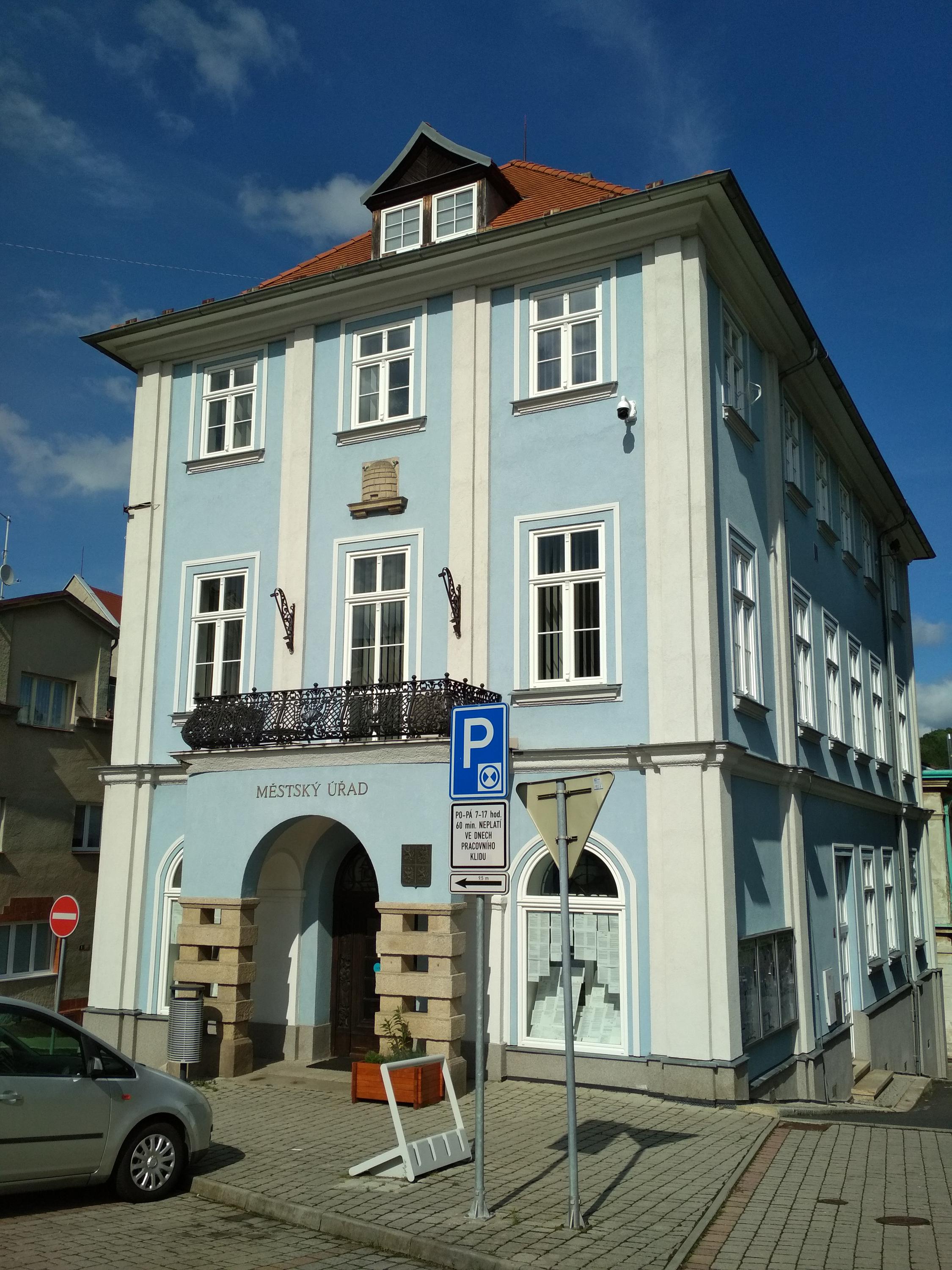 Kynšperk nad Ohří - městský úřad foto 3