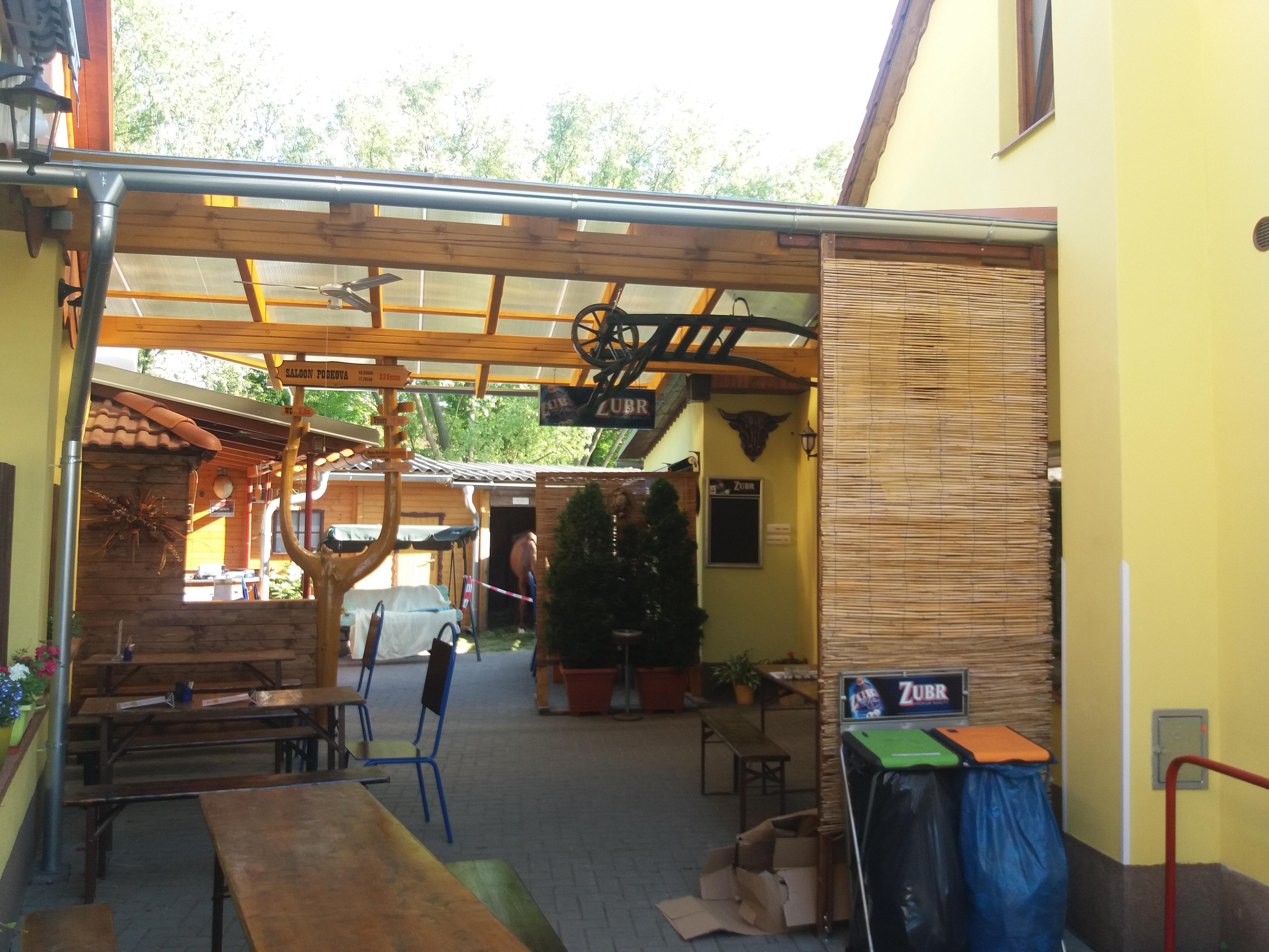 Saloon Podkova foto 3