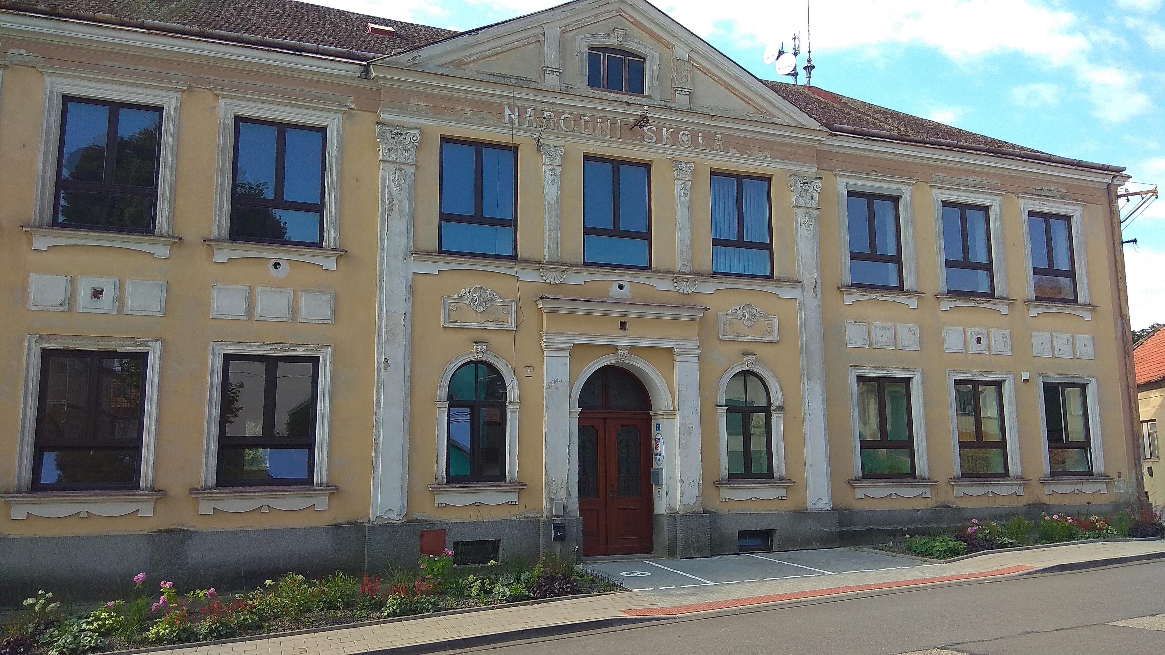Ondratice - obecní úřad foto 2