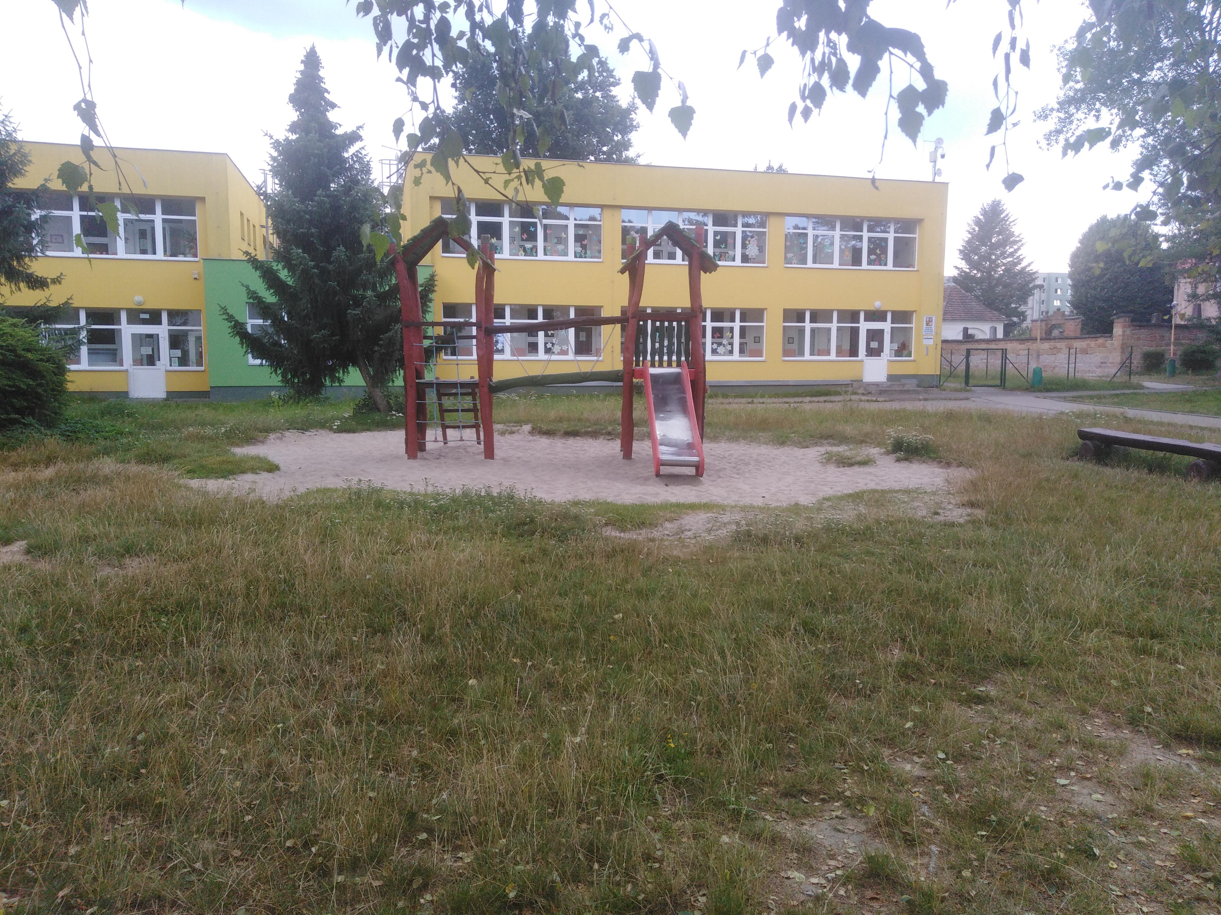 ZŠ a MŠ Stráž pod Ralskem, U Potoka foto 3