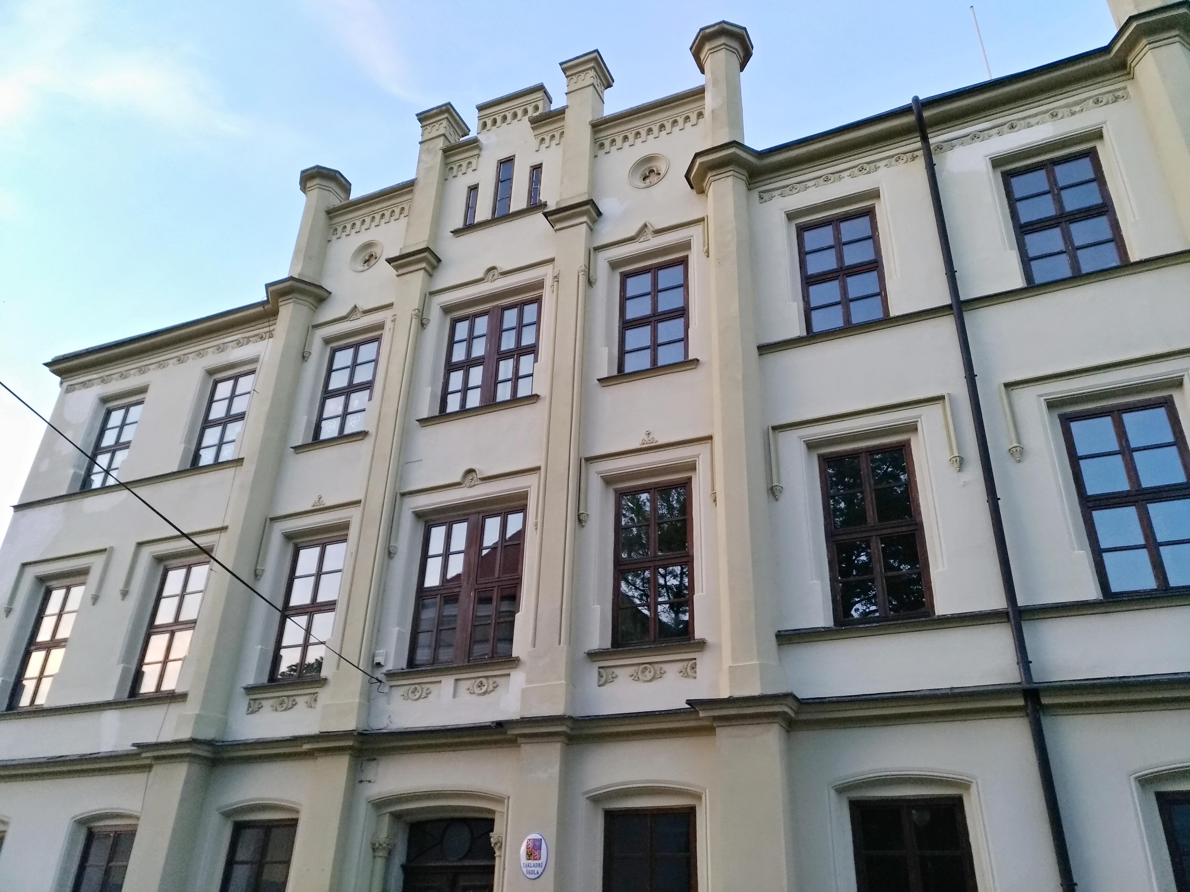 ZŠ a MŠ Golčův Jeníkov foto 2