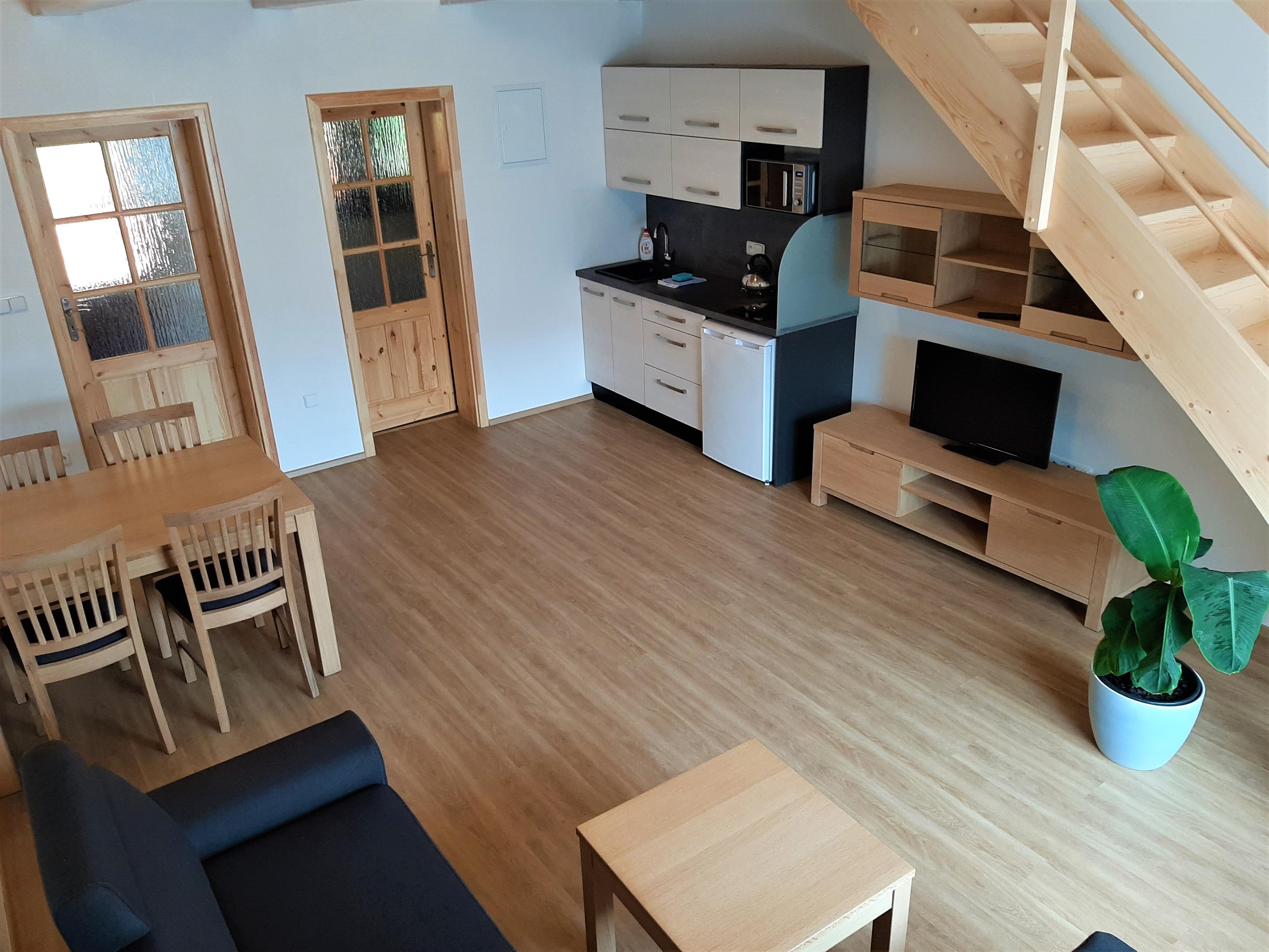 Chlum - restaurace a apartmány foto 3