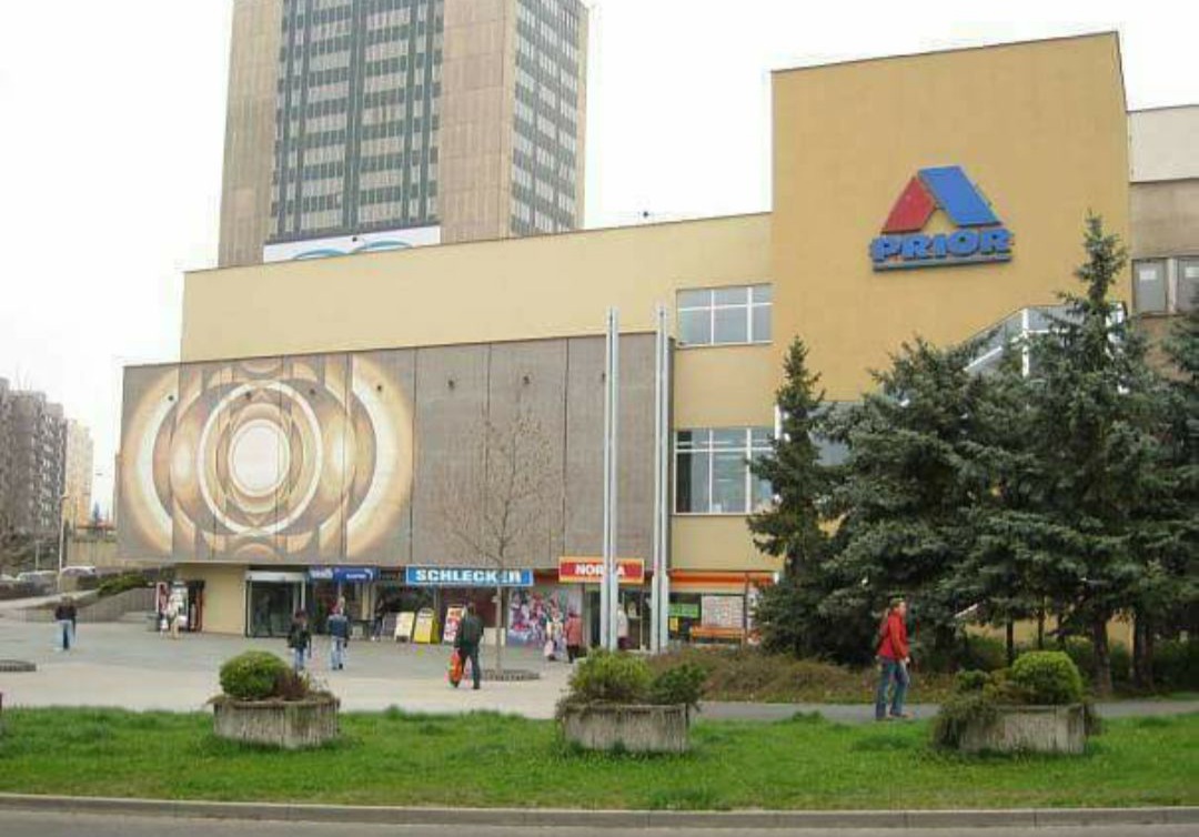 Obchodní centrum Chomutovka foto 3