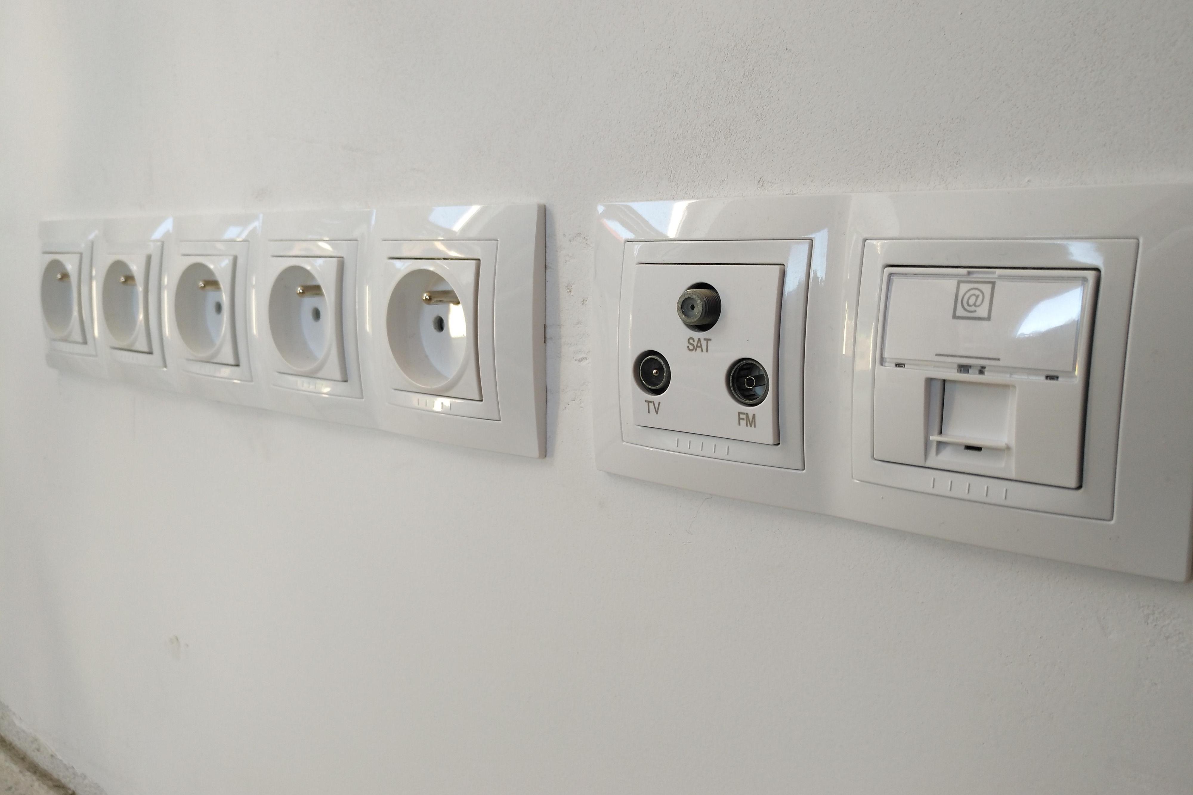 Jan Čermák - elektroinstalace a elektromontáže