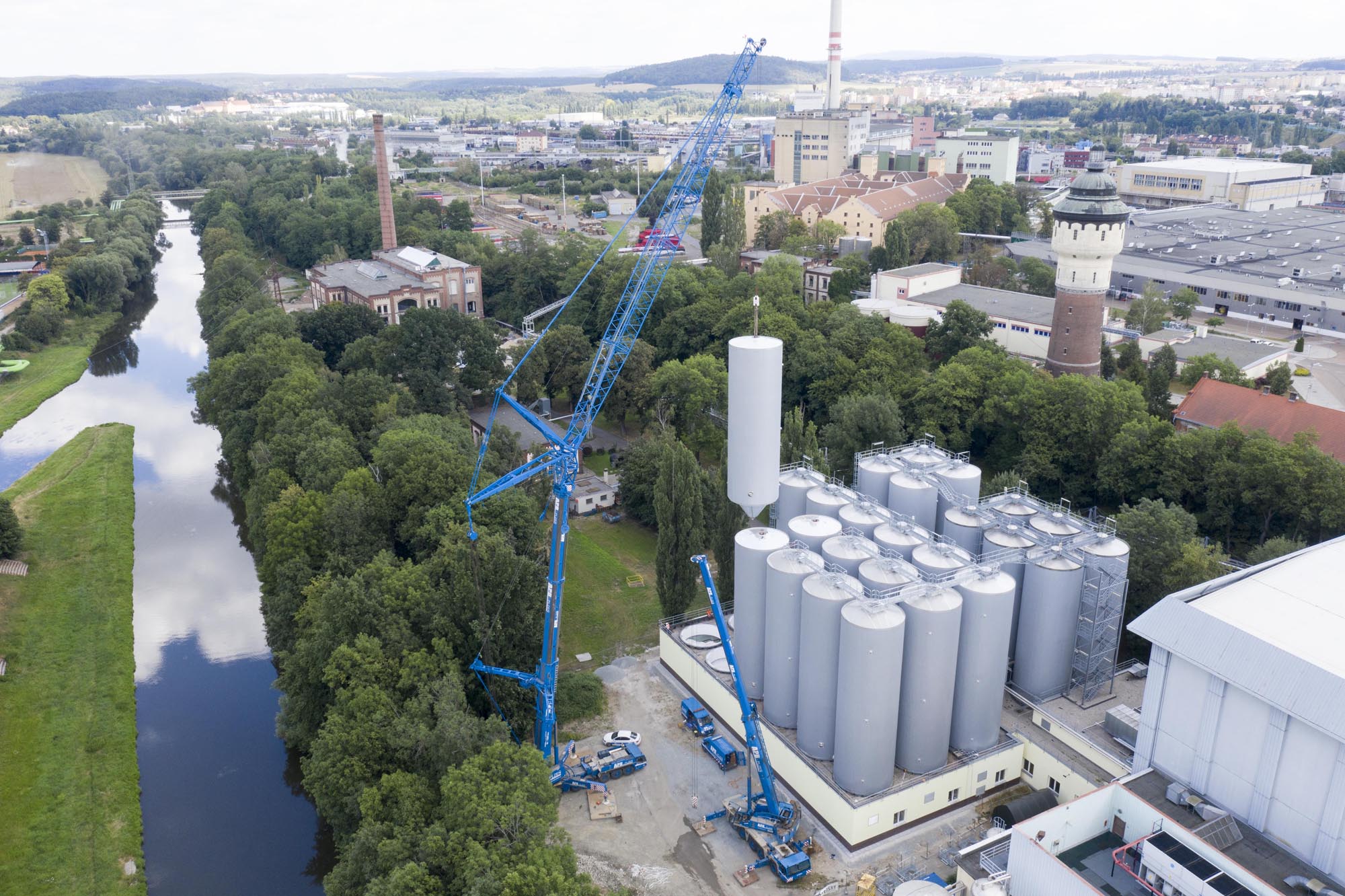APB - PLZEŇ a.s. - jeřábnické práce foto 4