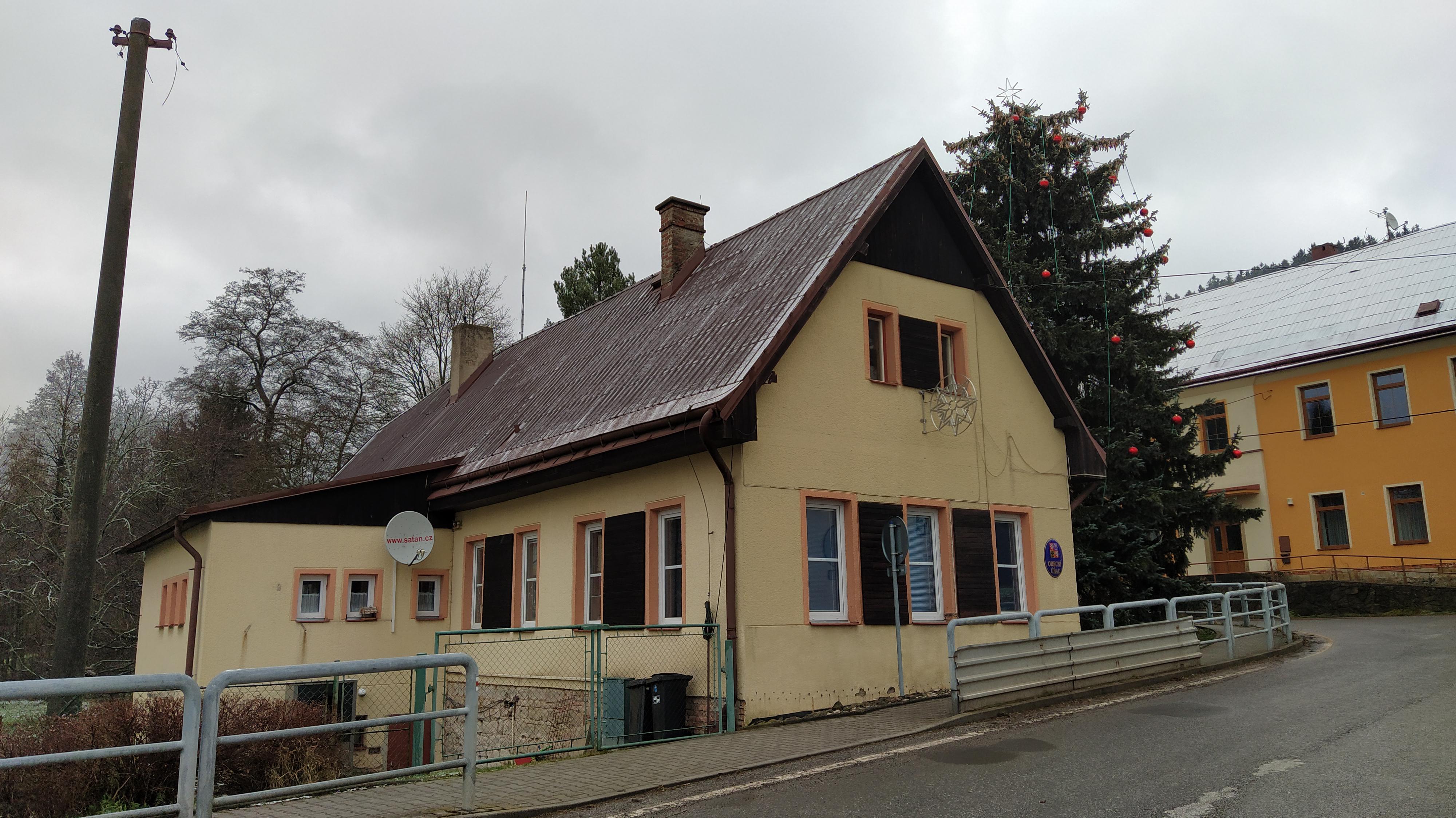 Jívka - obecní úřad foto 3