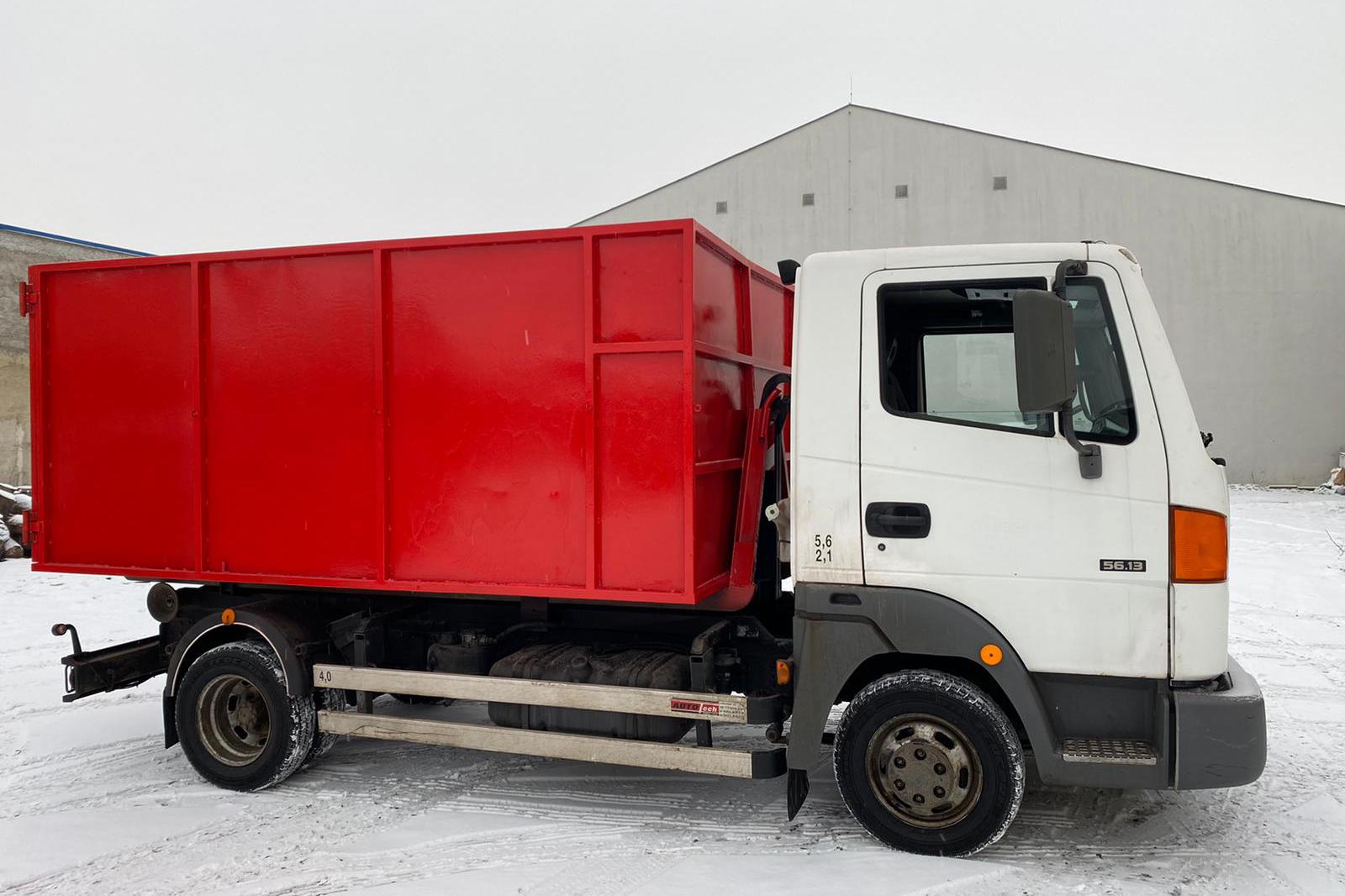 Kontejnerová doprava - Tomáš Tománek