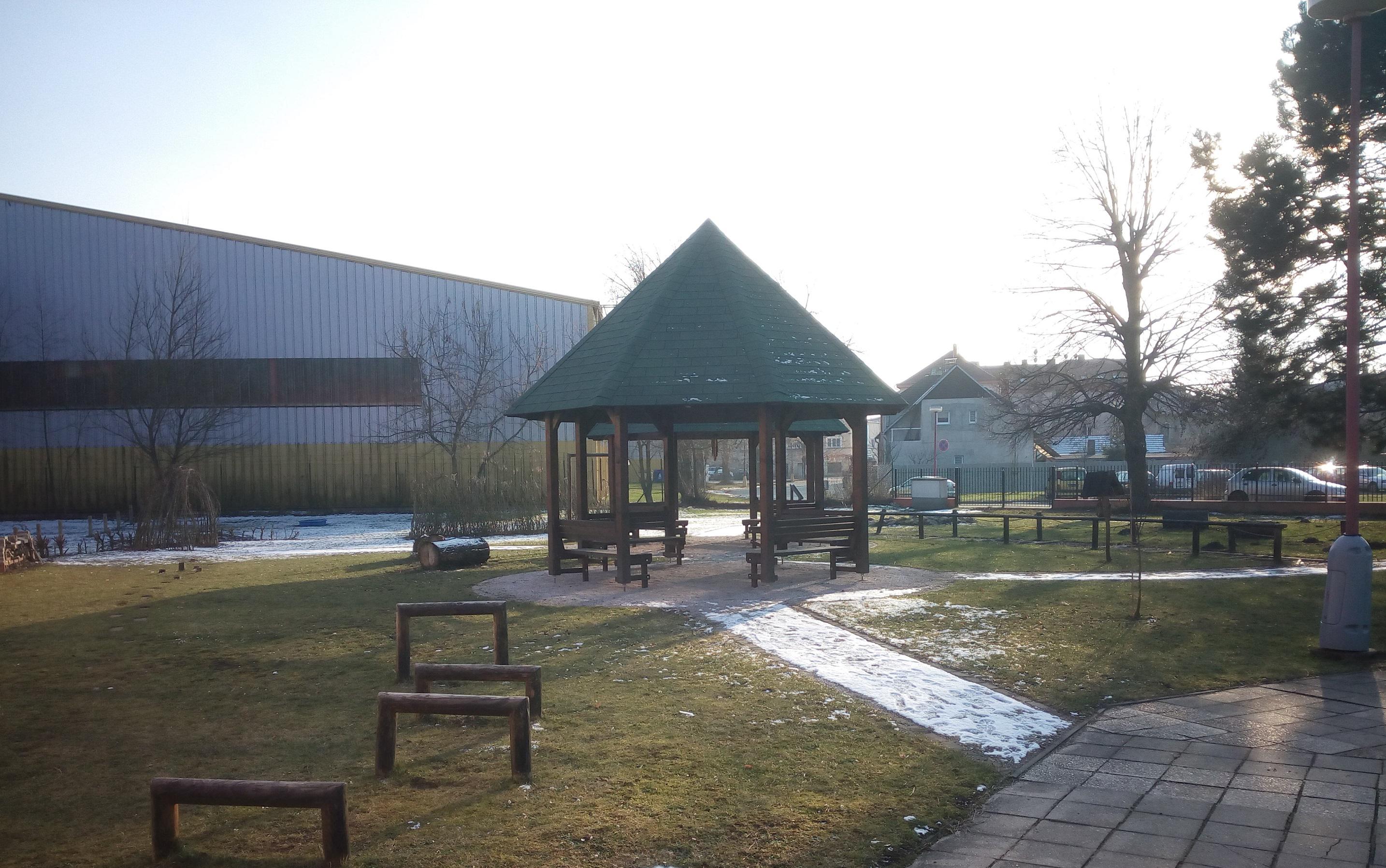 Mateřská škola Sluníčko, Nový Bydžov, U Plovárny 1380 foto 2
