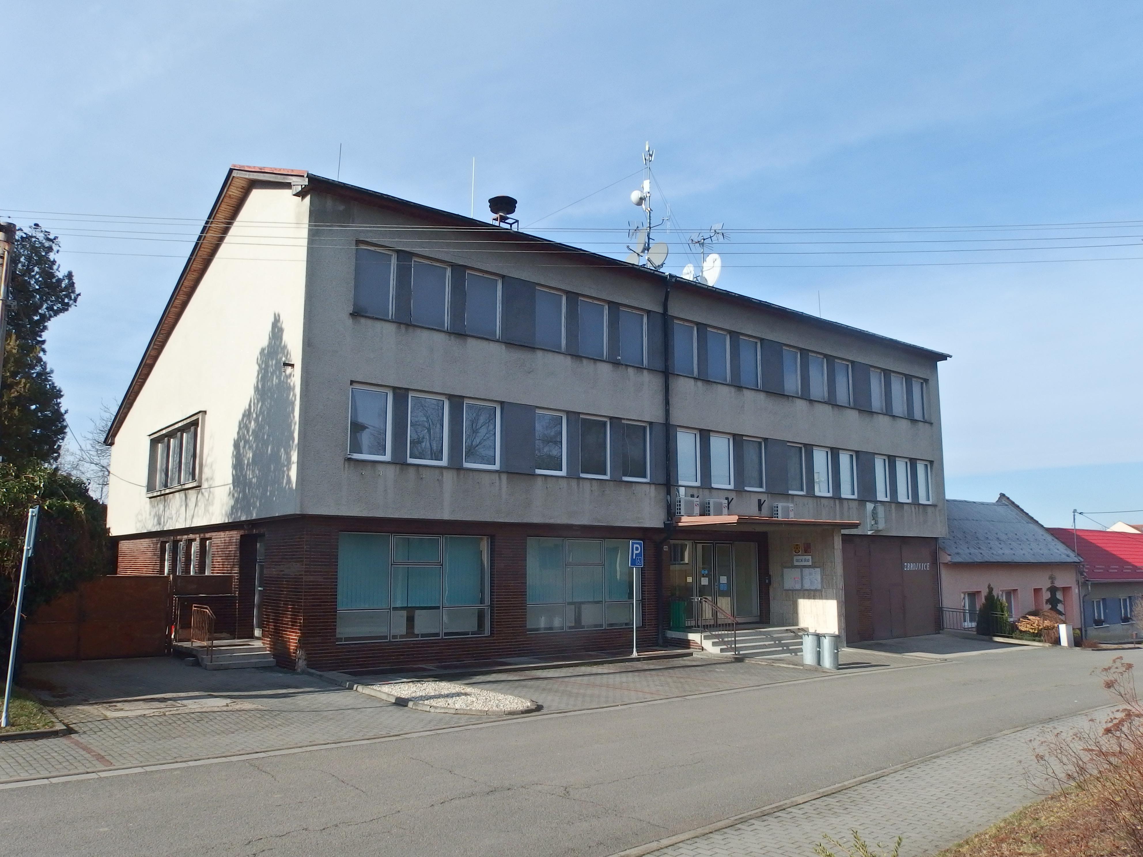 Roštín - obecní úřad