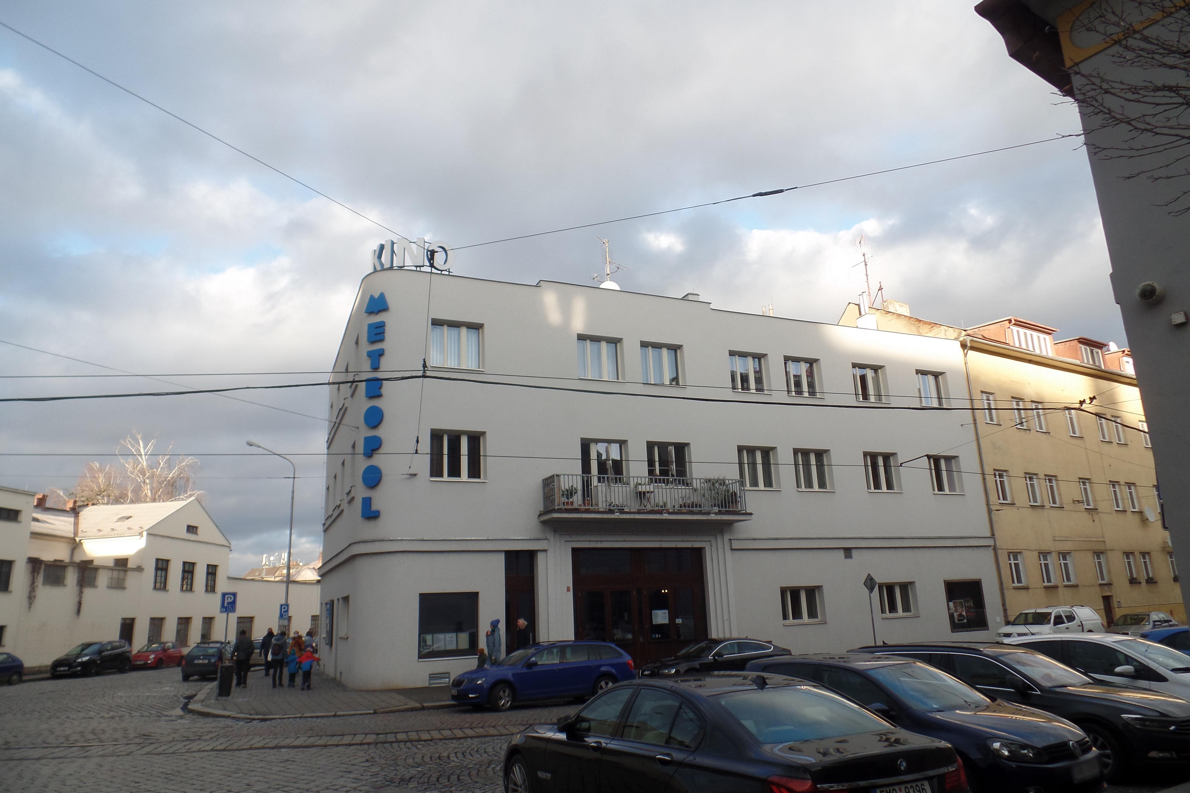 Kavárna kina METROPOL
