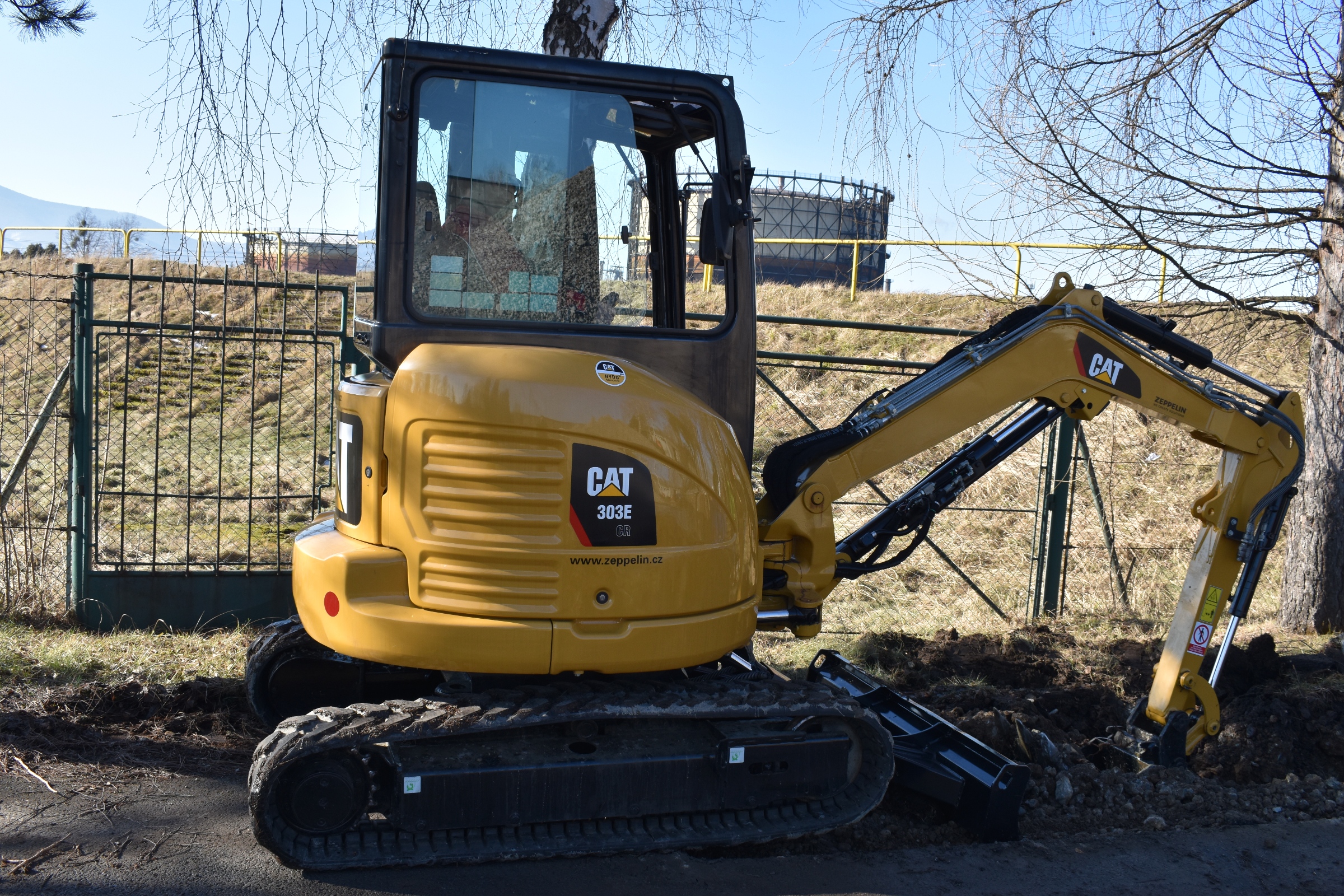 KOVO Třinec s.r.o. - autodoprava, zemní práce foto 2