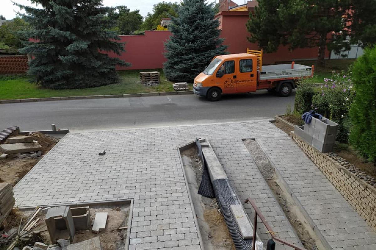 Roman Šrámek - 2R workers