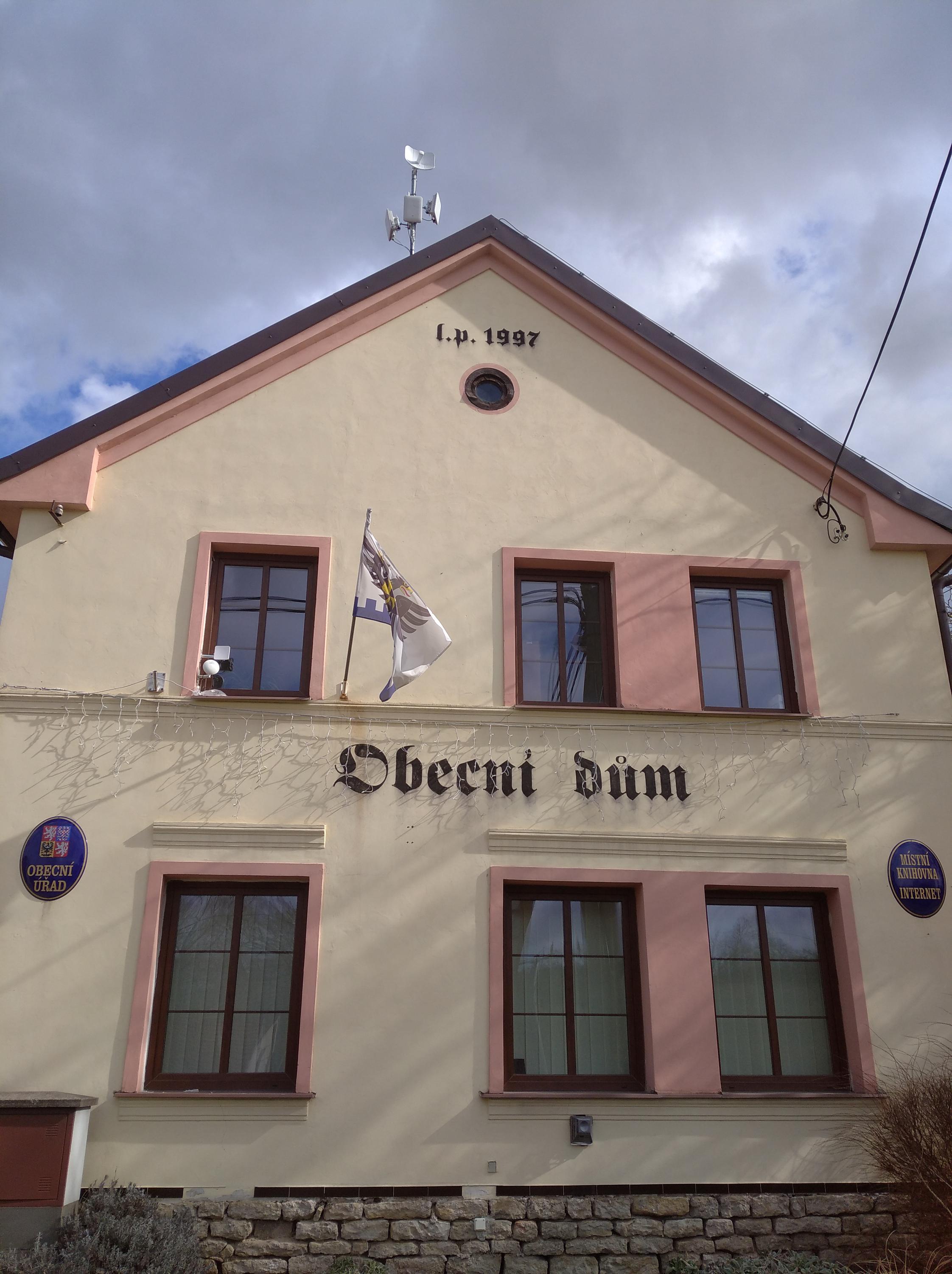 Vračovice-Orlov - obecní úřad foto 2