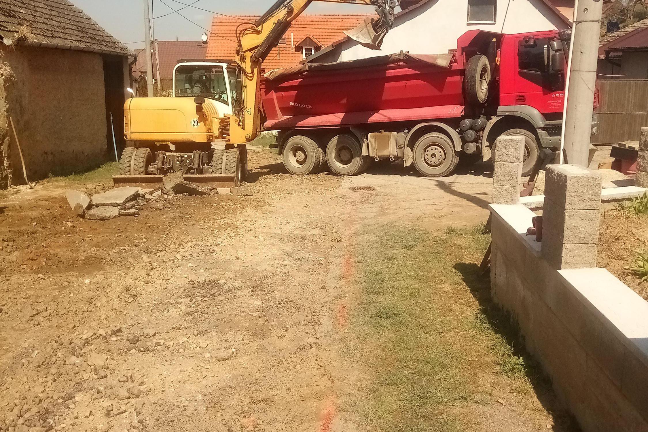 Jitka Suchá - výkopové práce