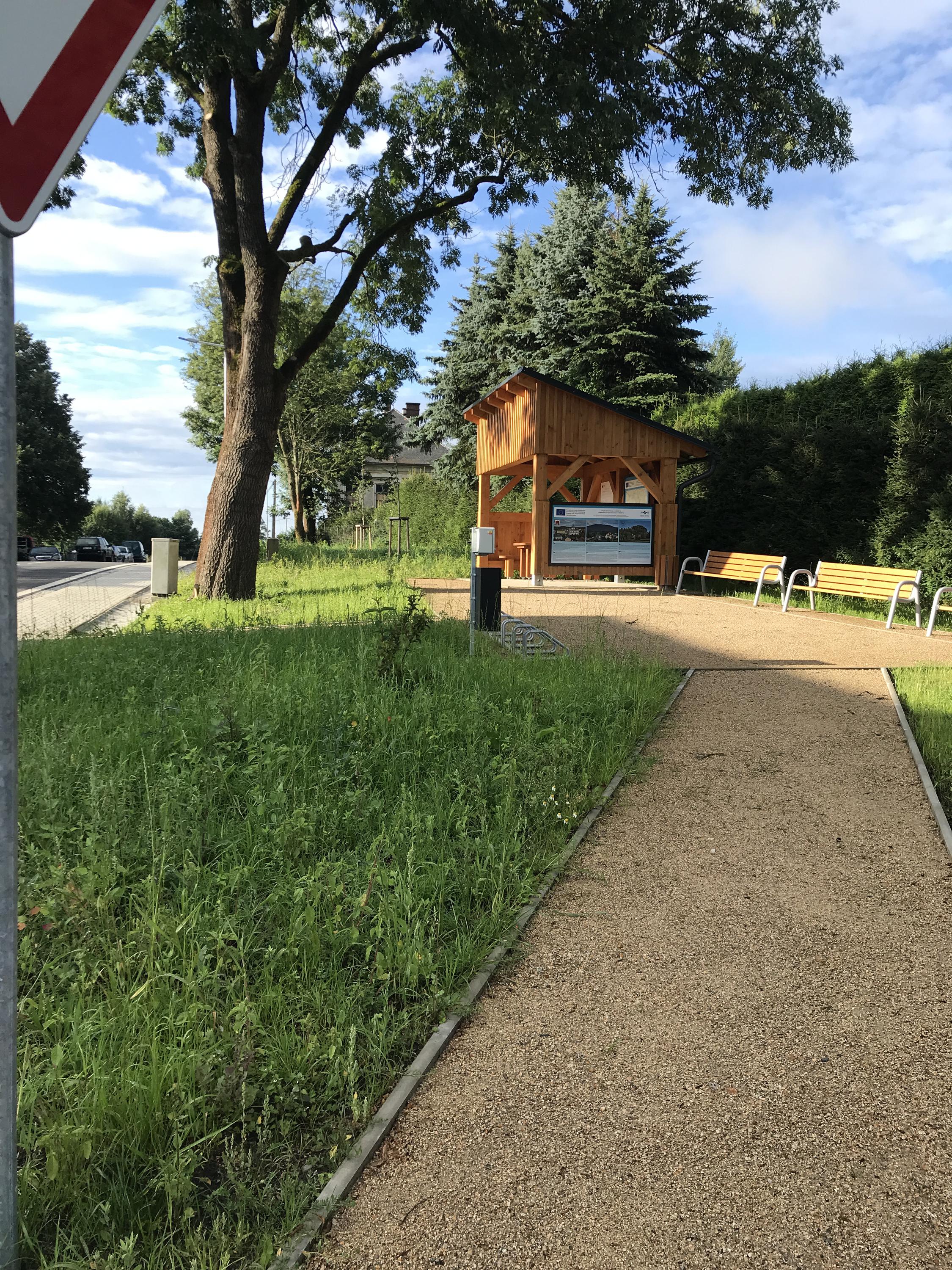 Nabíjecí stanice Petrovice náměstí foto 3