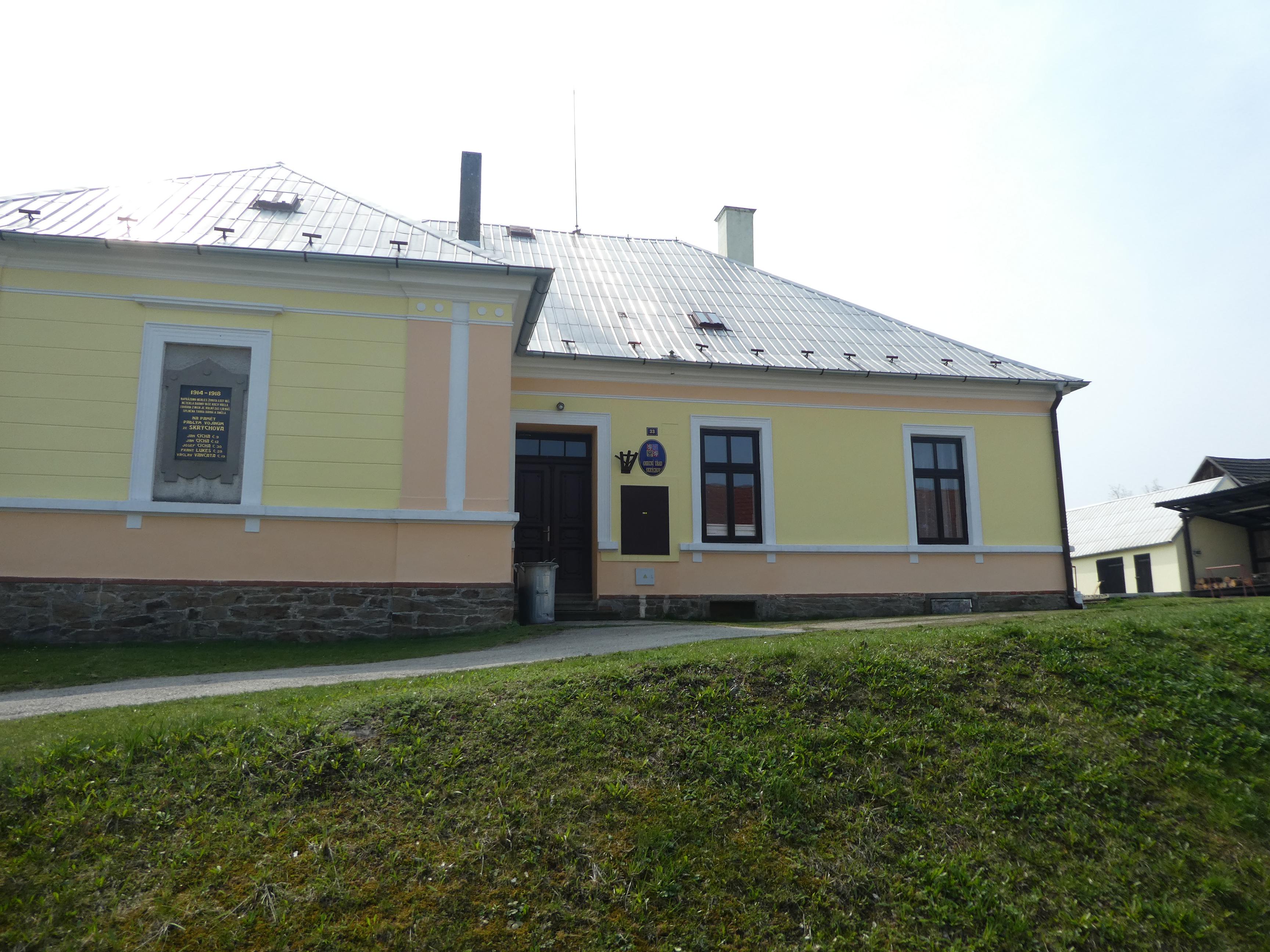 Skrýchov u Malšic - obecní úřad foto 2