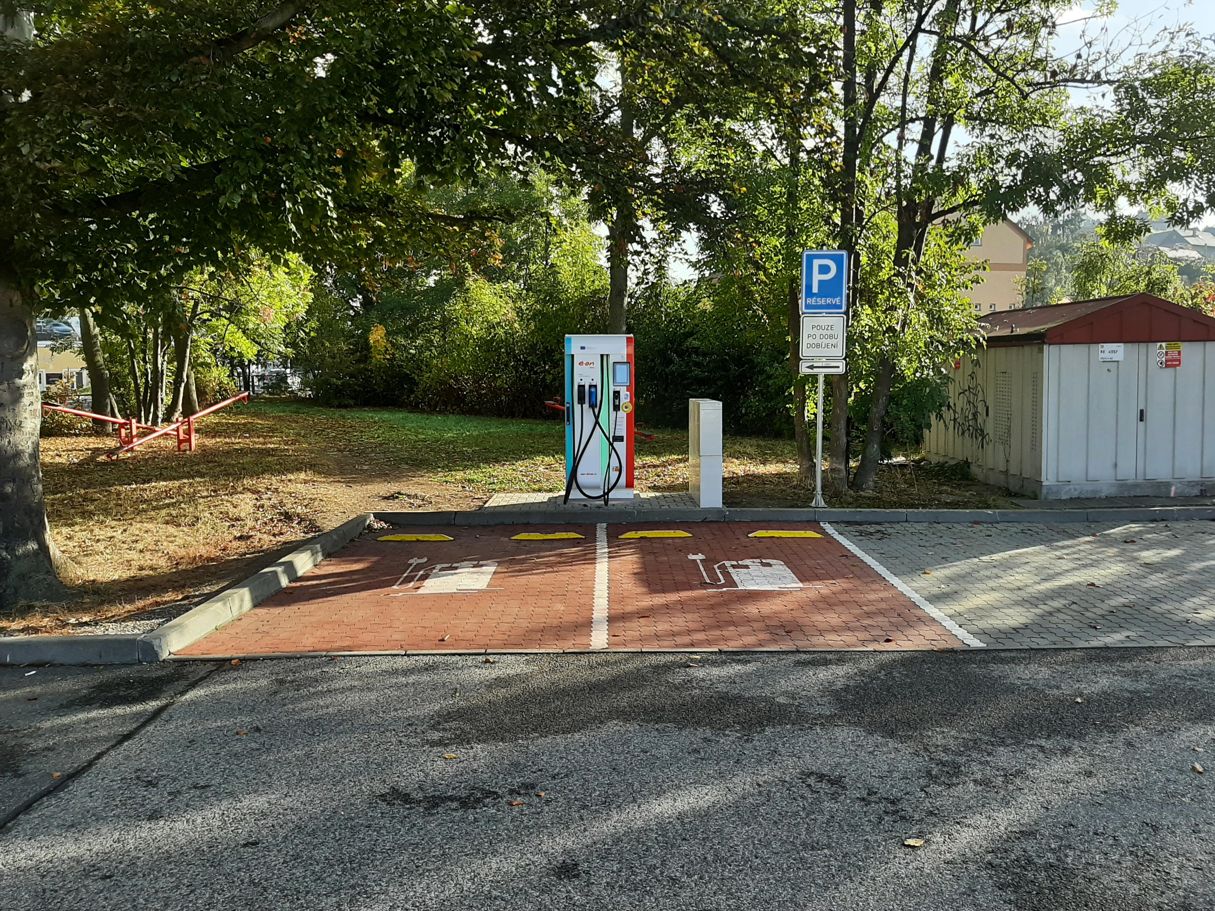 Dobíjecí stanice E.ON Drive