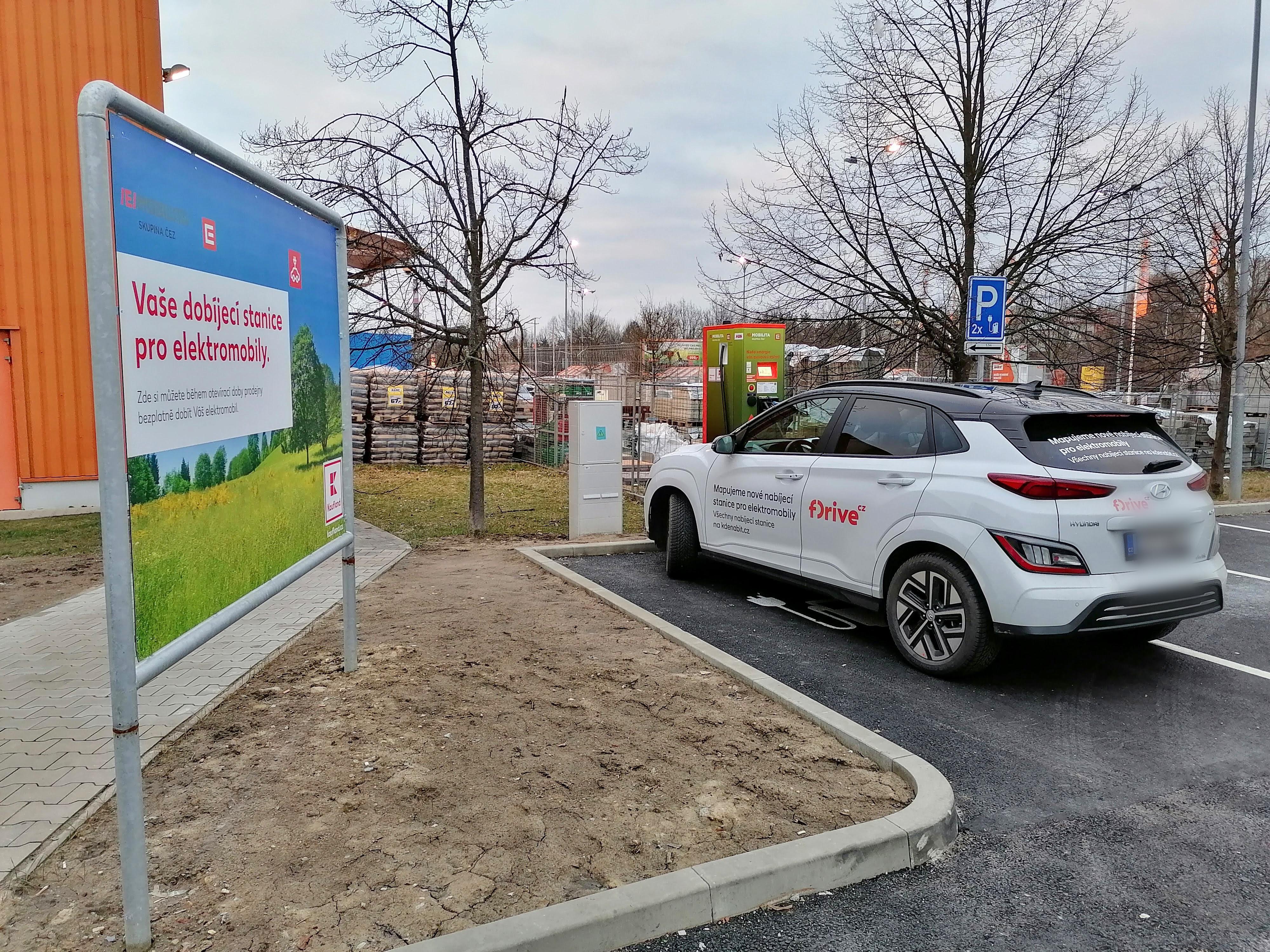 Nabíjecí stanice ČEZ