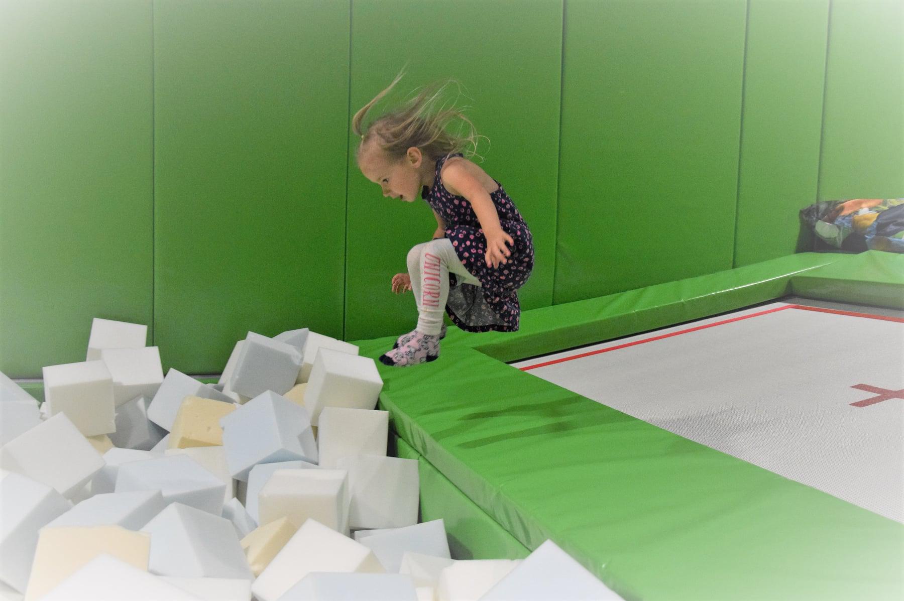 Jumpcentrum - trampolínový park F-M