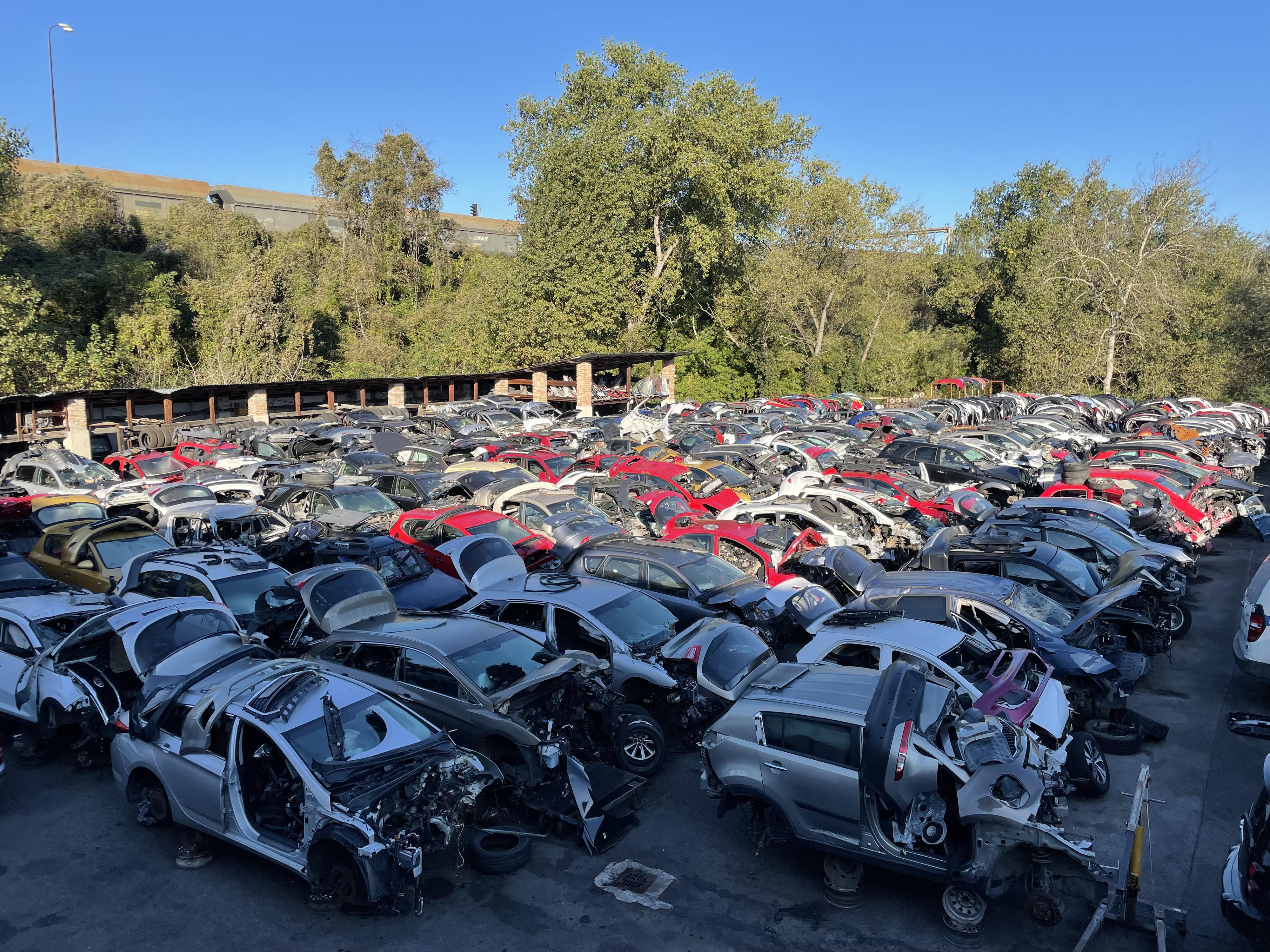 Autovrakoviště korejských vozů - Václav Louša foto 5