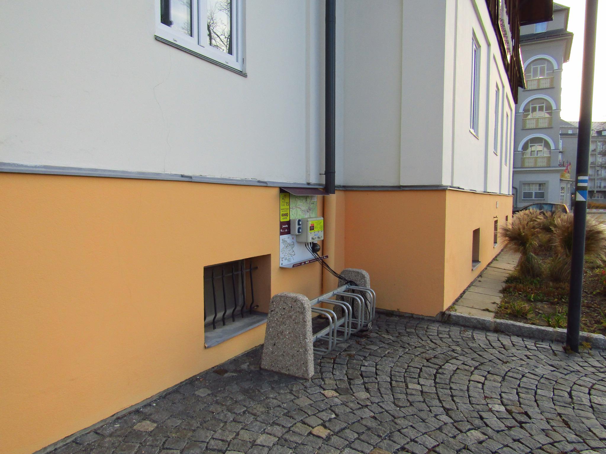 Nabíjecí stanice Priessnitzovy léčebné lázně foto 3