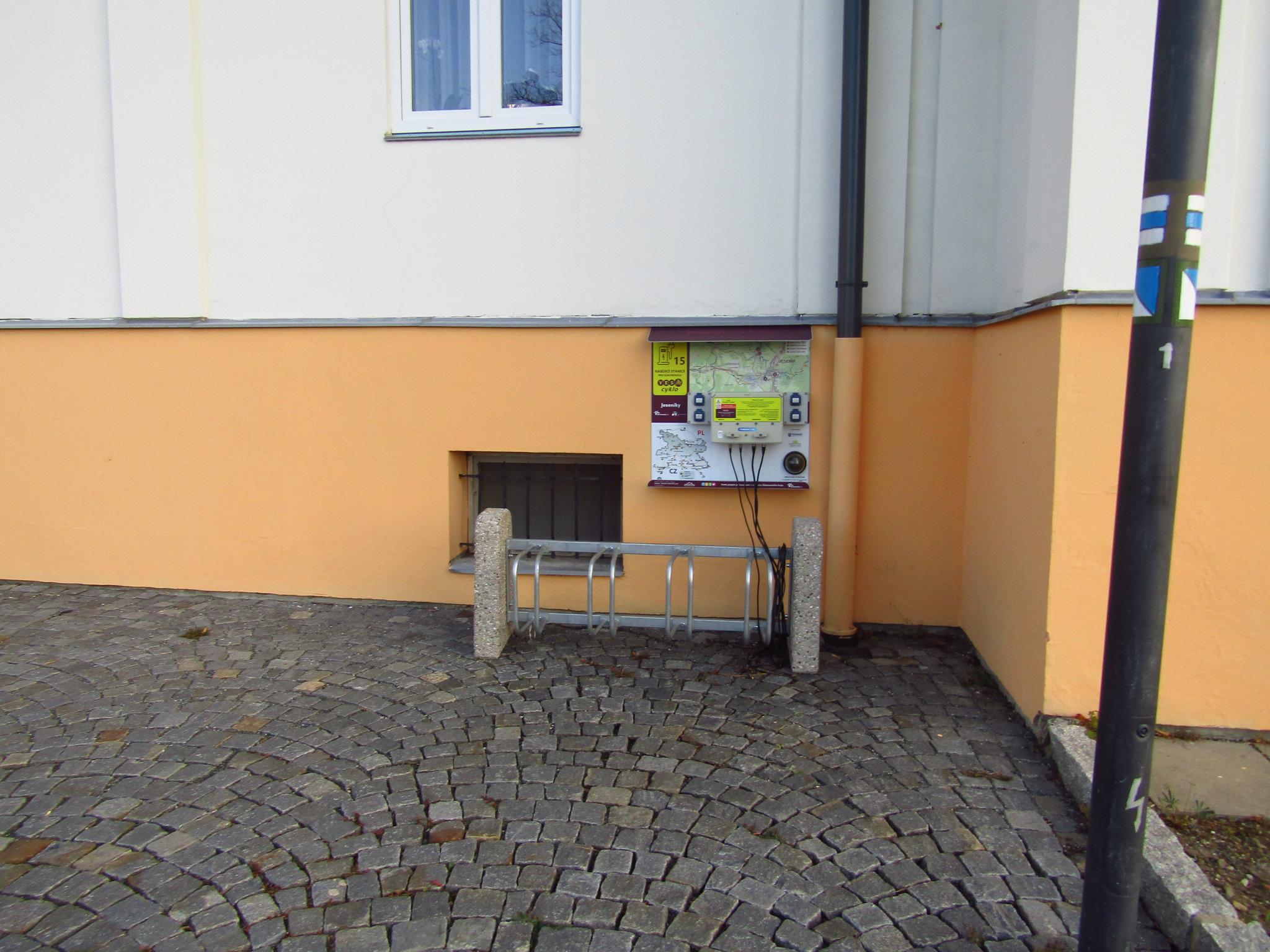 Nabíjecí stanice Priessnitzovy léčebné lázně