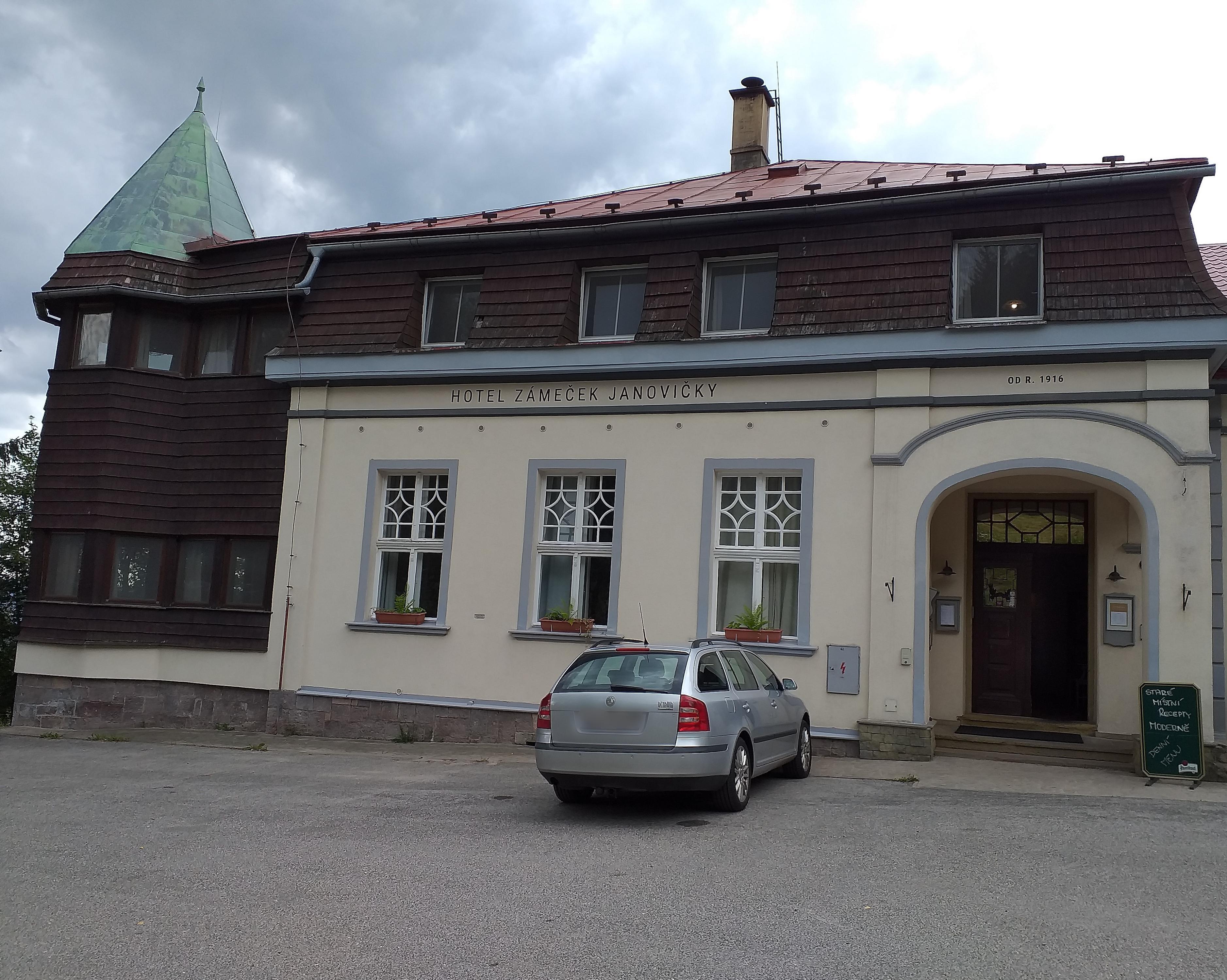 Hotel Zámeček Janovičky foto 5