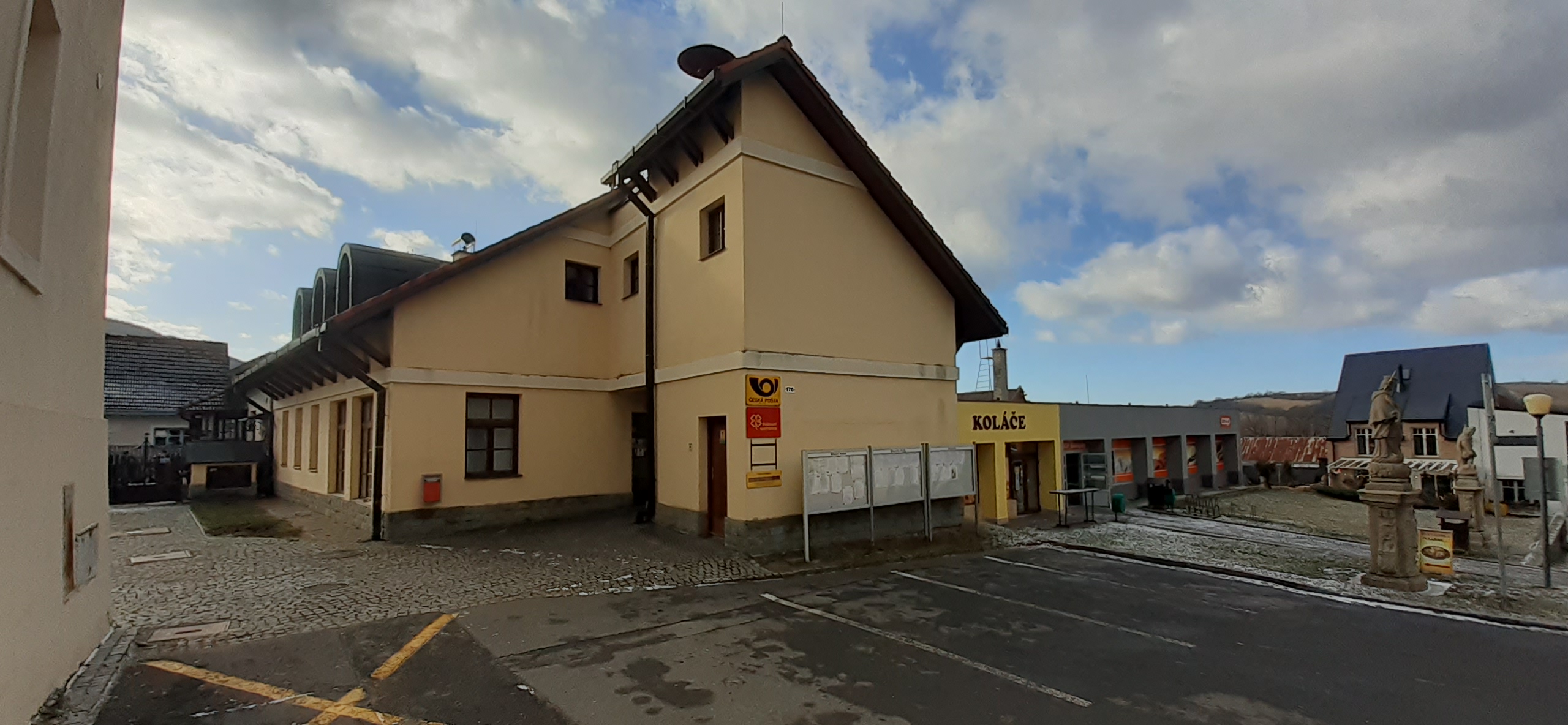 Pošta Hukvaldy foto 2