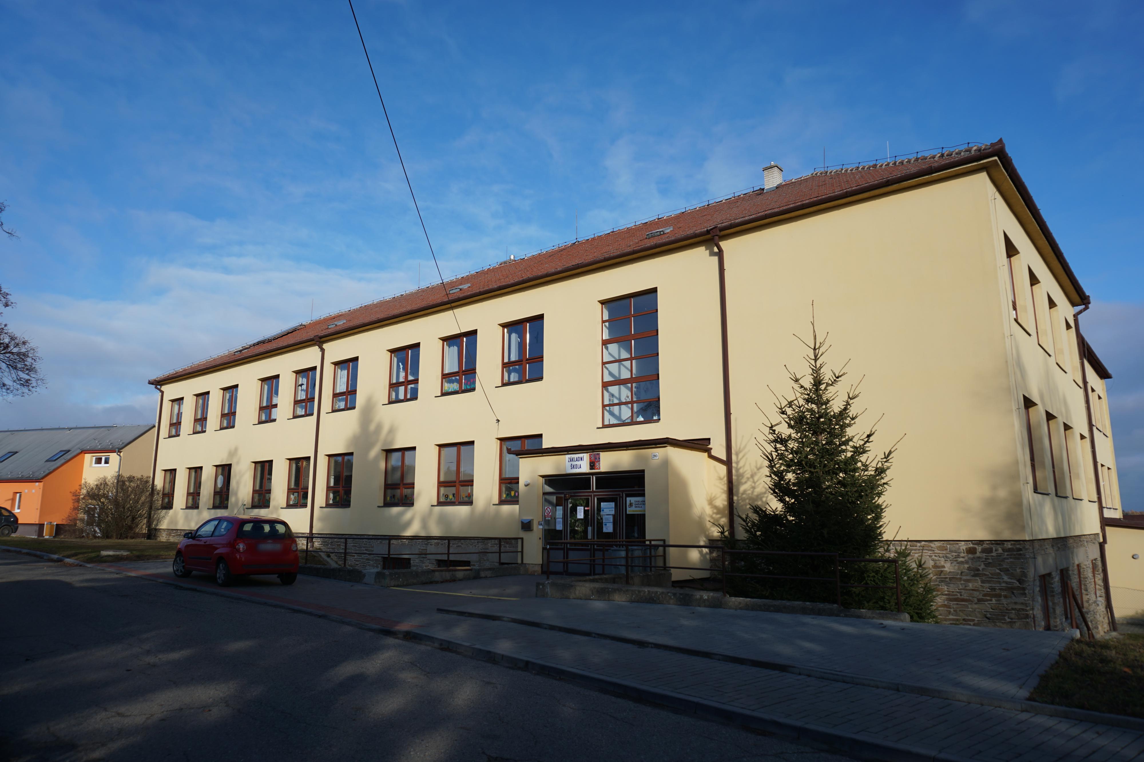 ZŠ Zbraslav foto 2