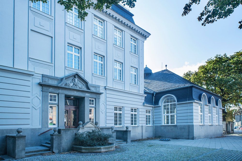 Základní škola Ilji Hurníka foto 2