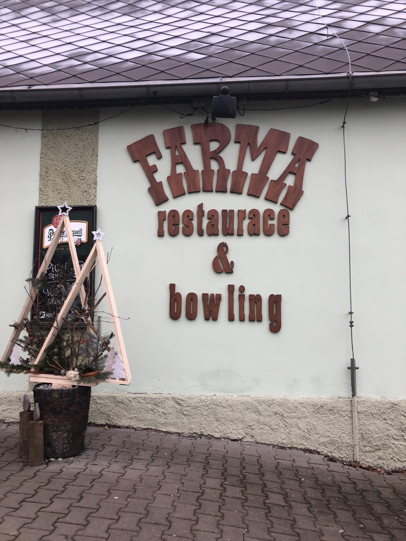 Restaurace a bowling Farma