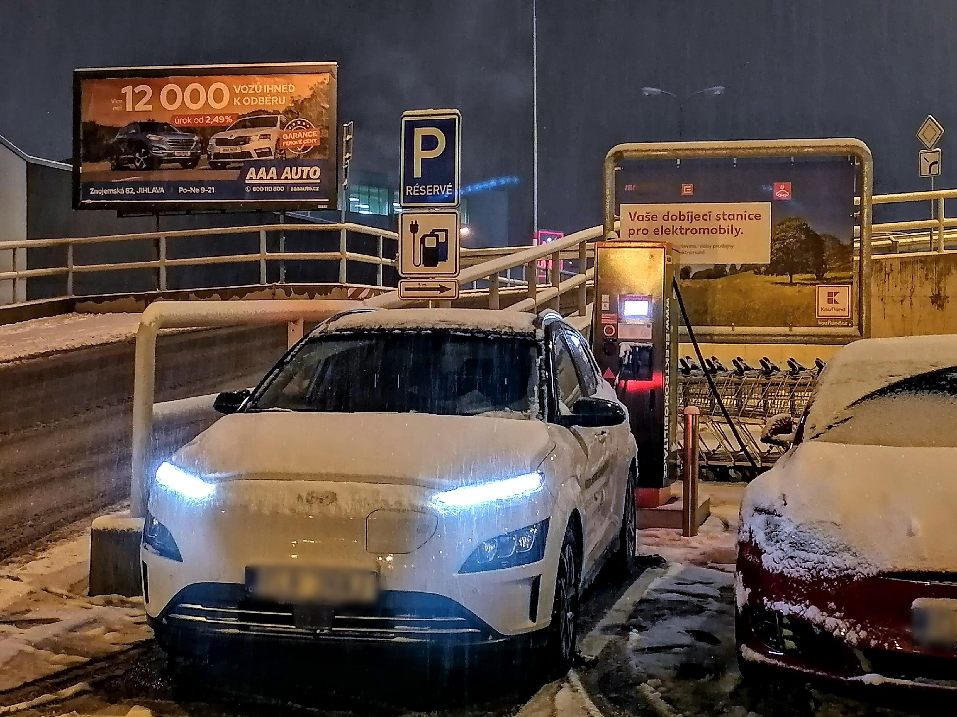 Nabíjecí stanice ČEZ foto 2