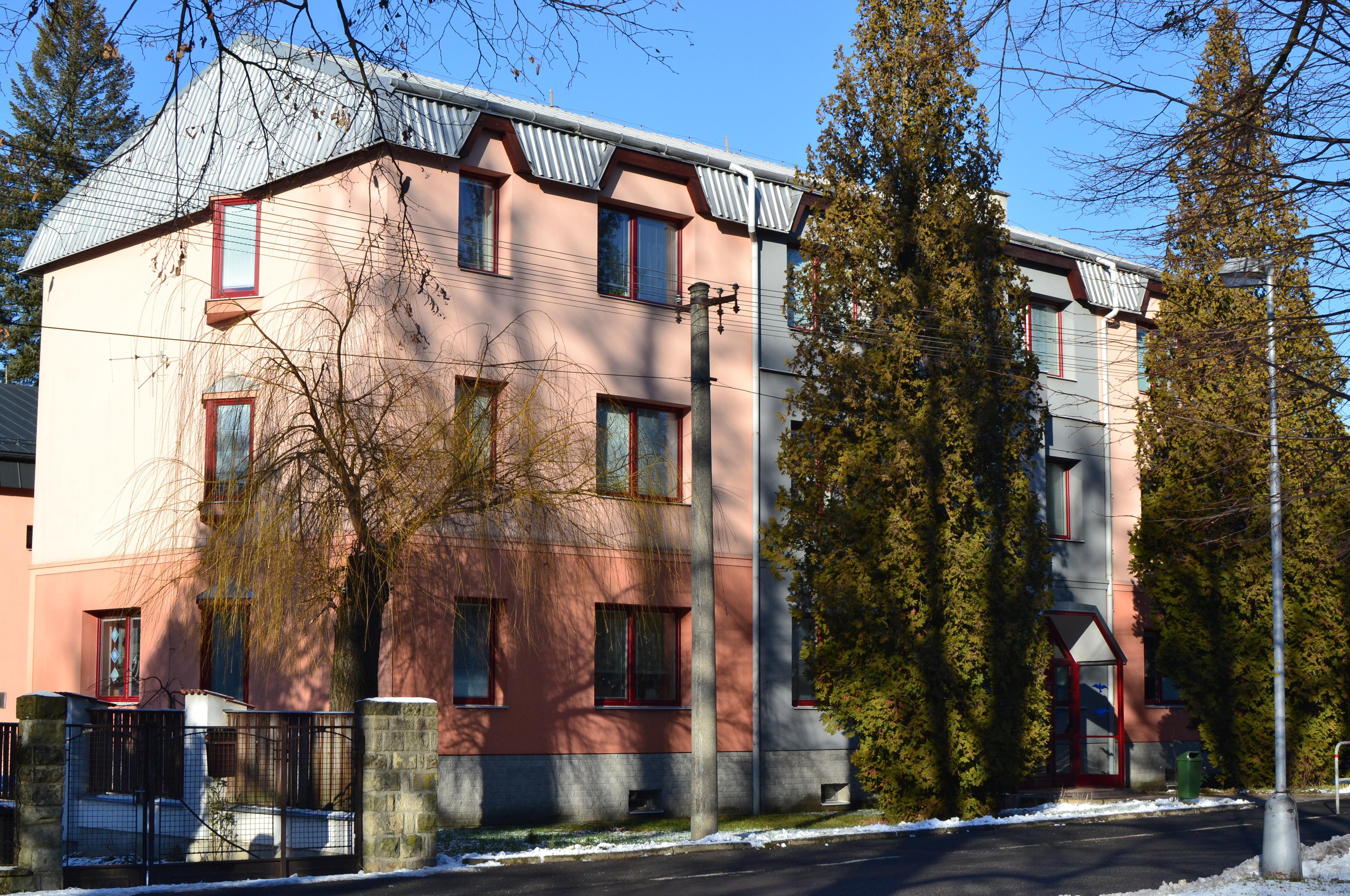 Základní škola Rožnov pod Radhoštěm, Tyršovo nábřeží