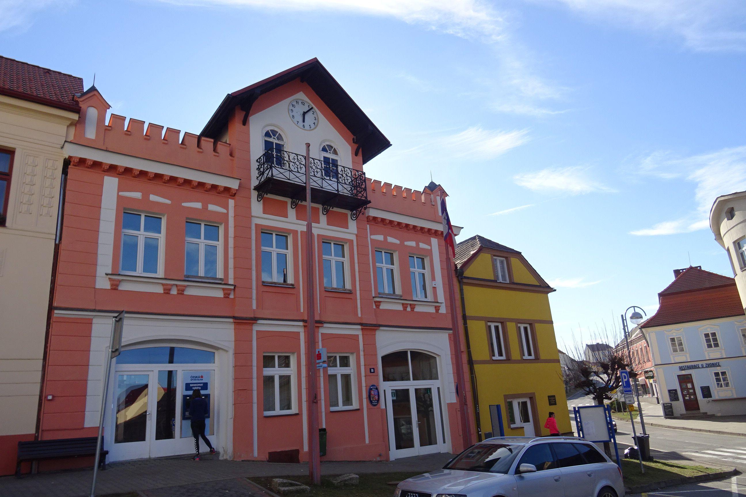 Mladá Vožice - městský úřad foto 3