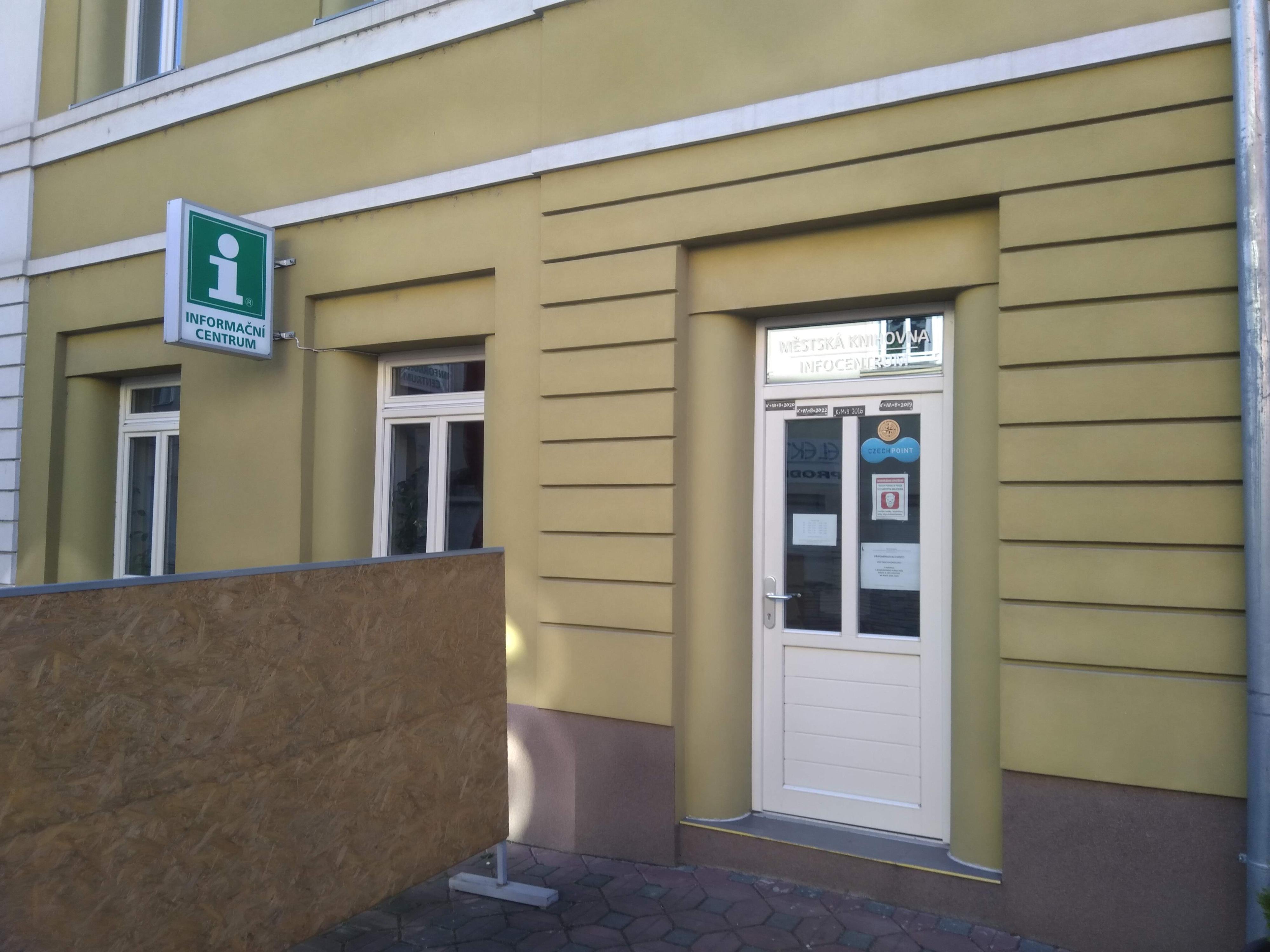 Městská knihovna Třebenice foto 2